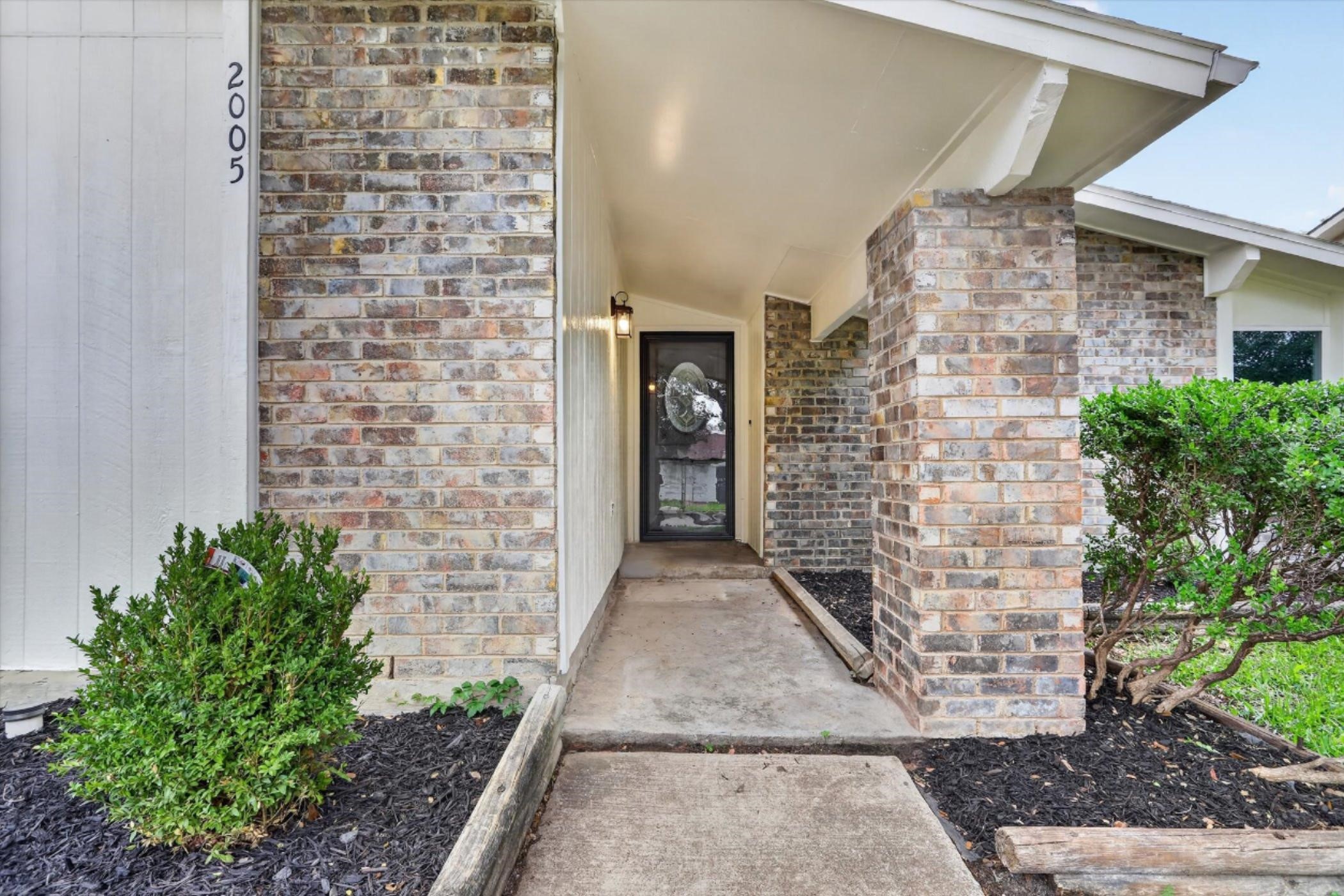 2005 Chestnut Road Carrollton TX 75007