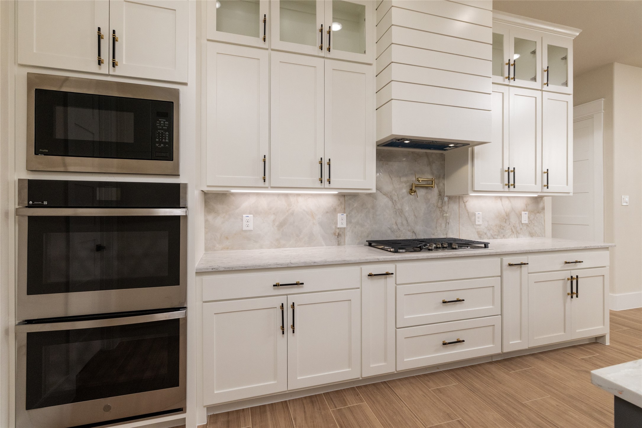 544 High Tower Lane Granbury TX 76049