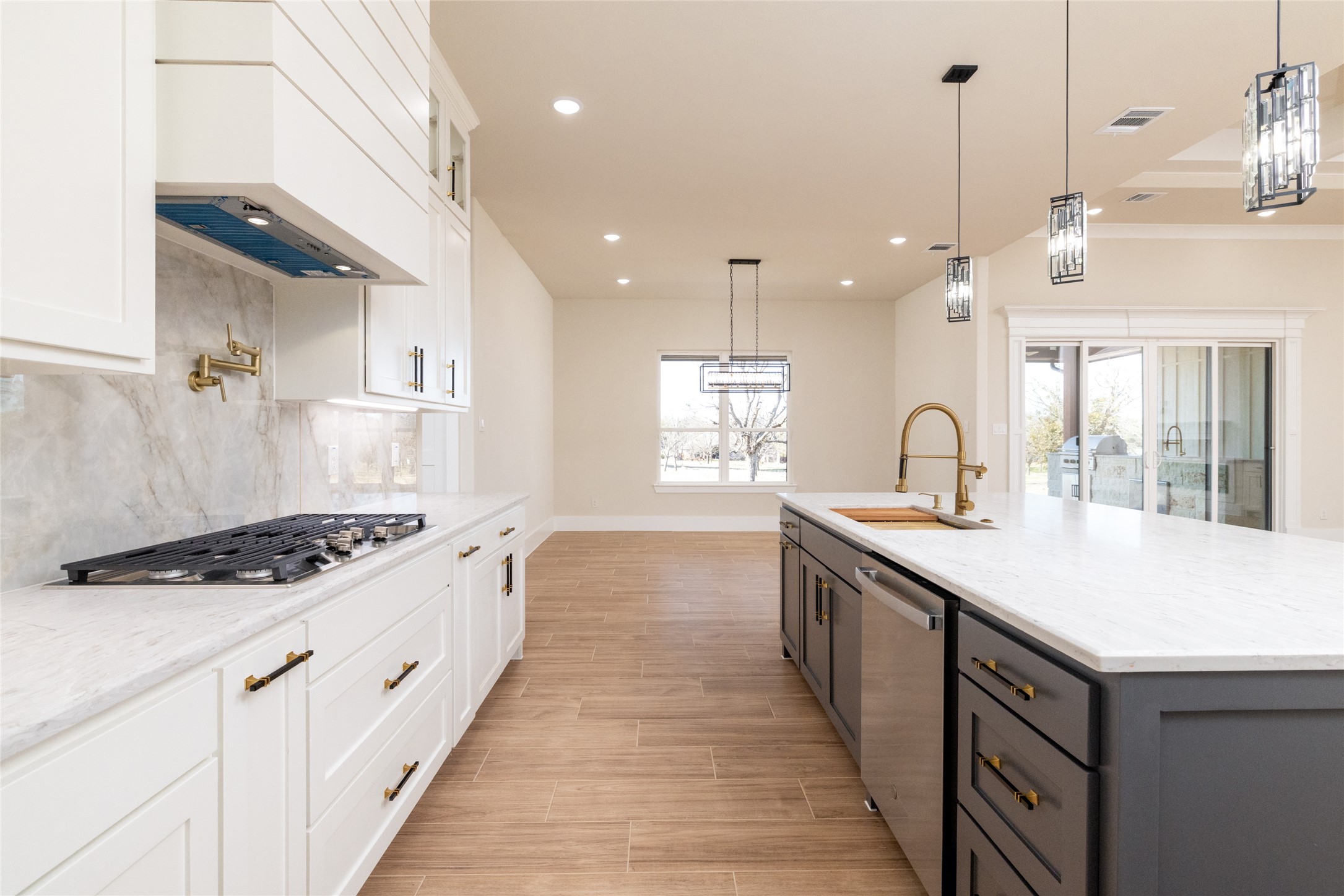 544 High Tower Lane Granbury TX 76049