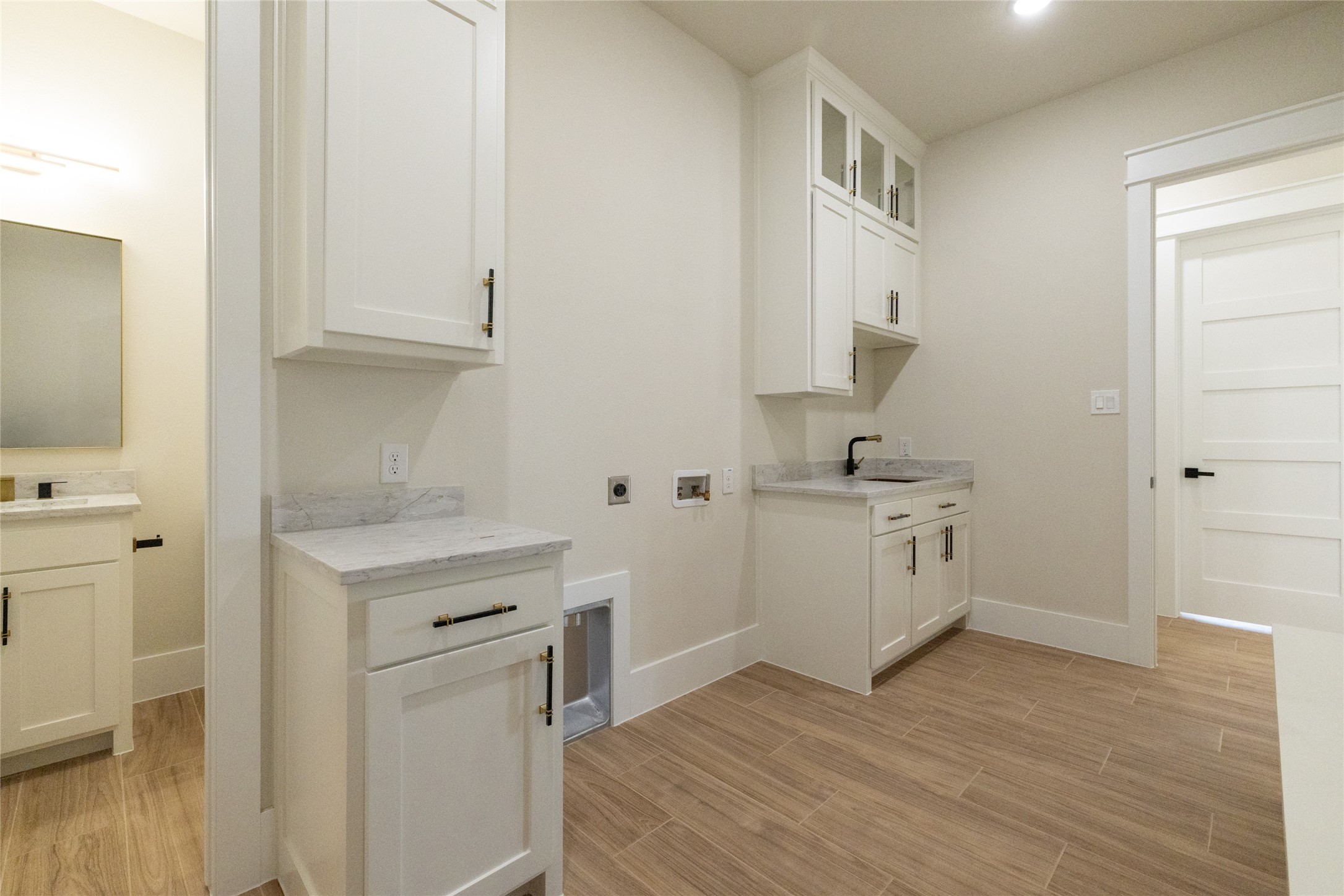 544 High Tower Lane Granbury TX 76049