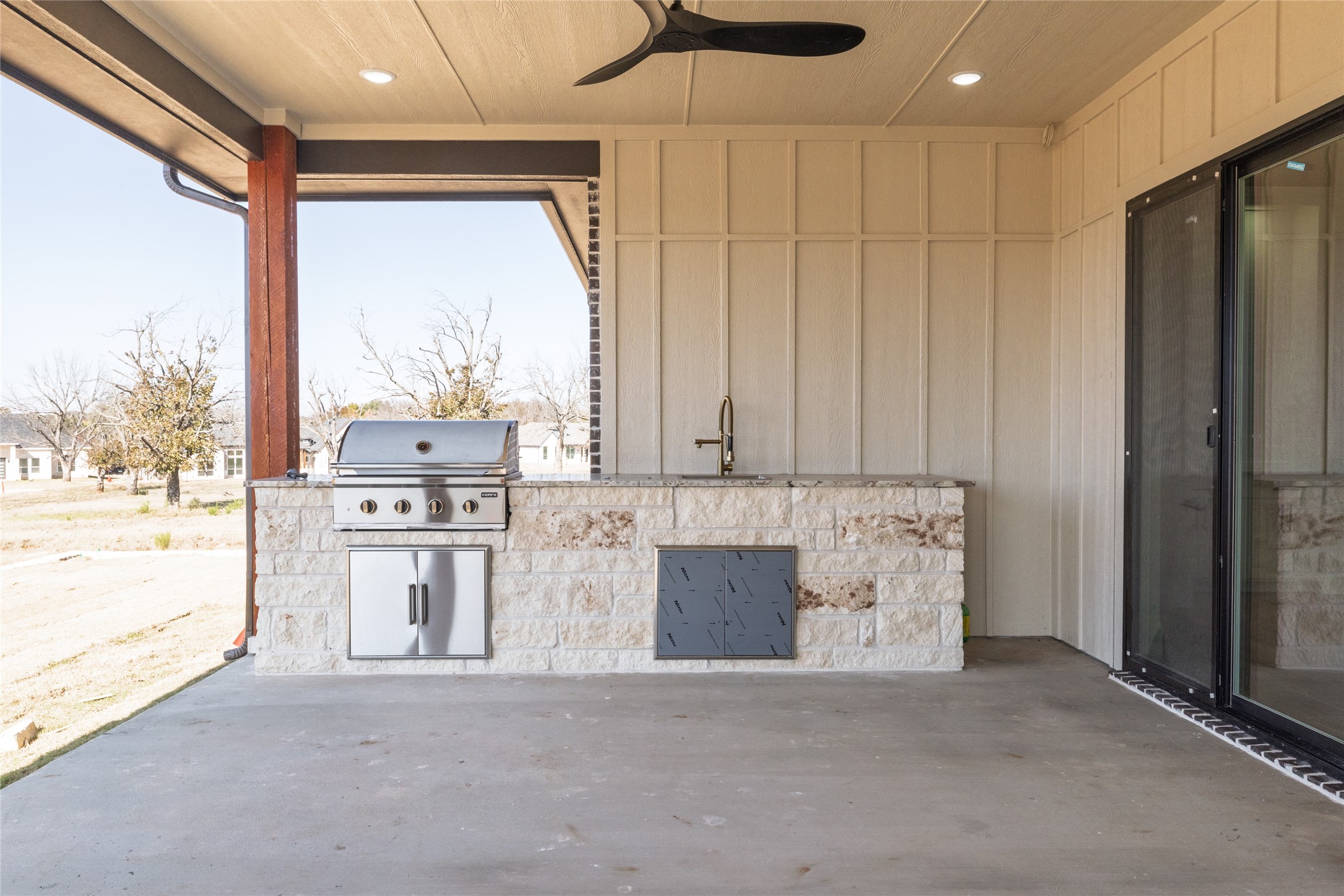 544 High Tower Lane Granbury TX 76049