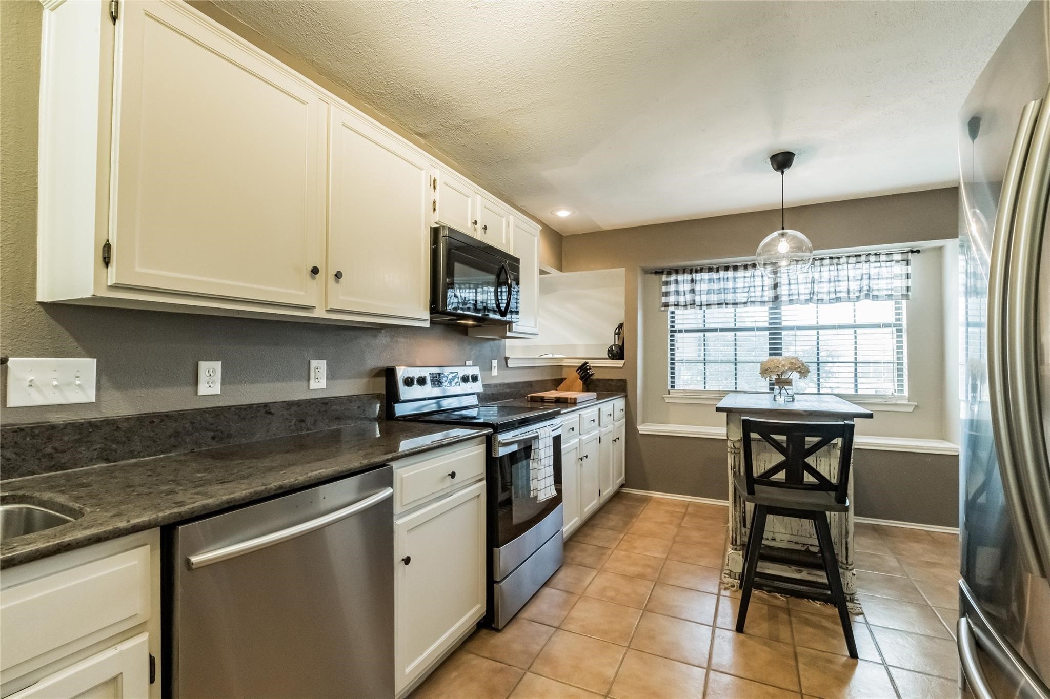 2939 Hunters Point Lane Carrollton TX 75007