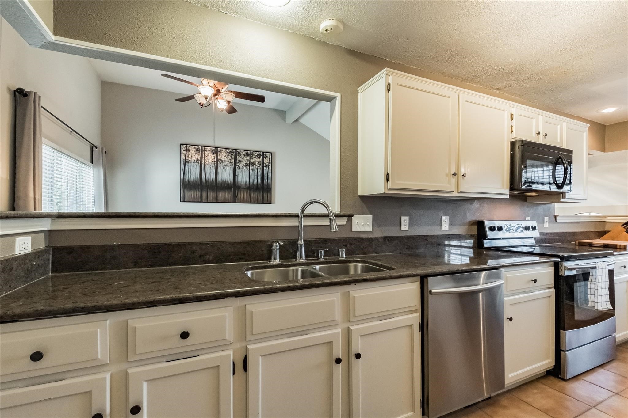 2939 Hunters Point Lane Carrollton TX 75007
