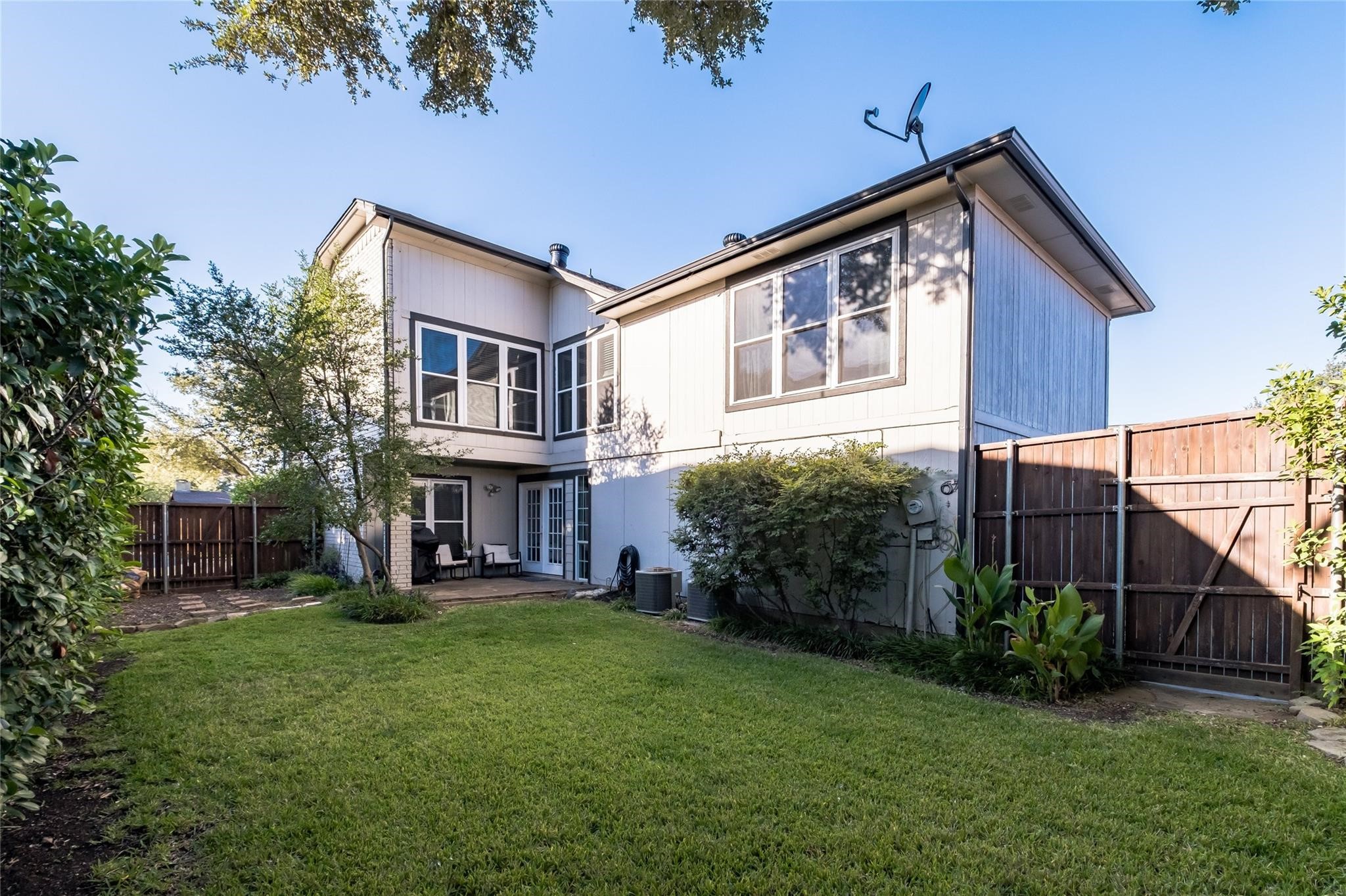 2939 Hunters Point Lane Carrollton TX 75007