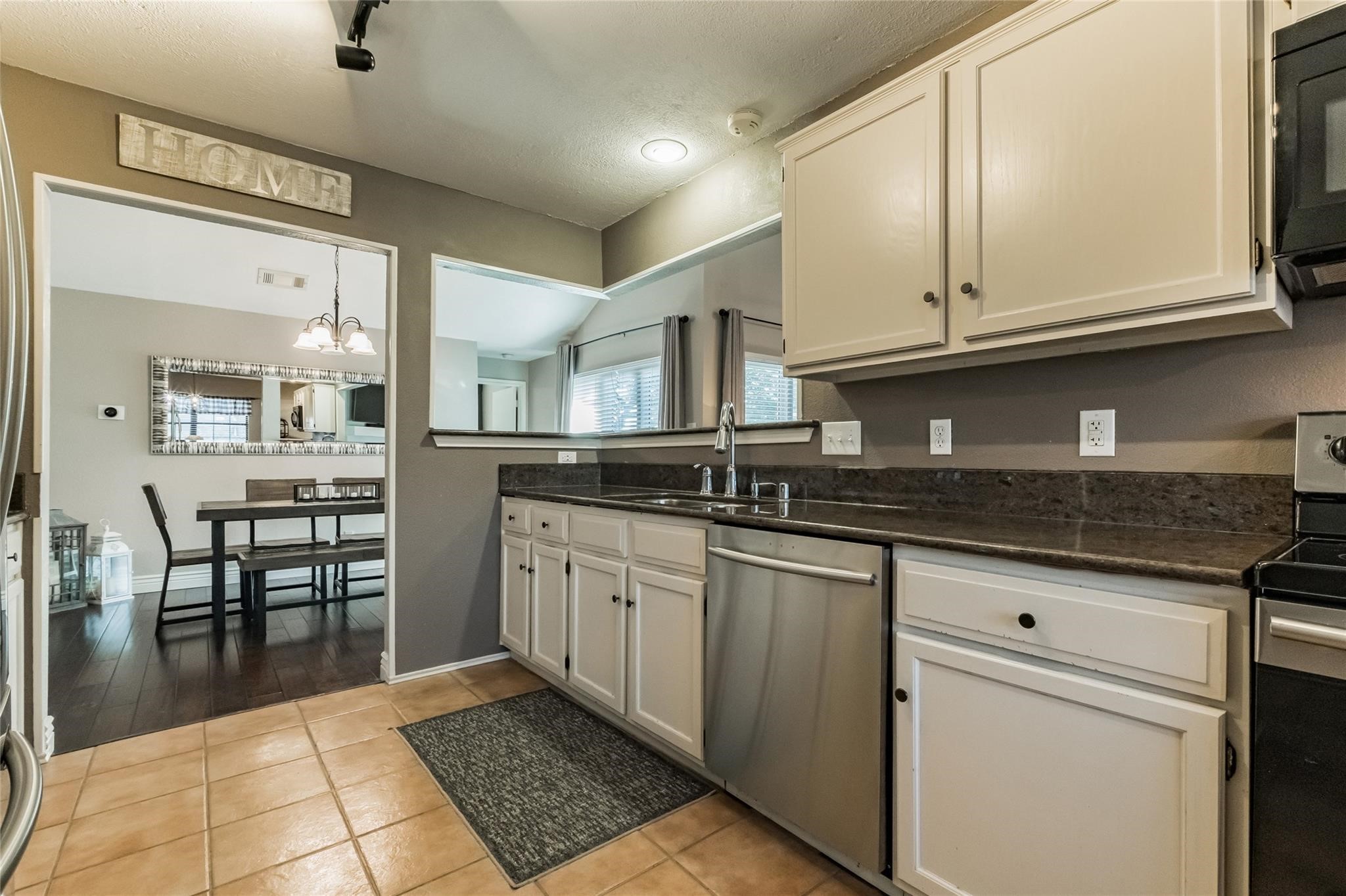 2939 Hunters Point Lane Carrollton TX 75007