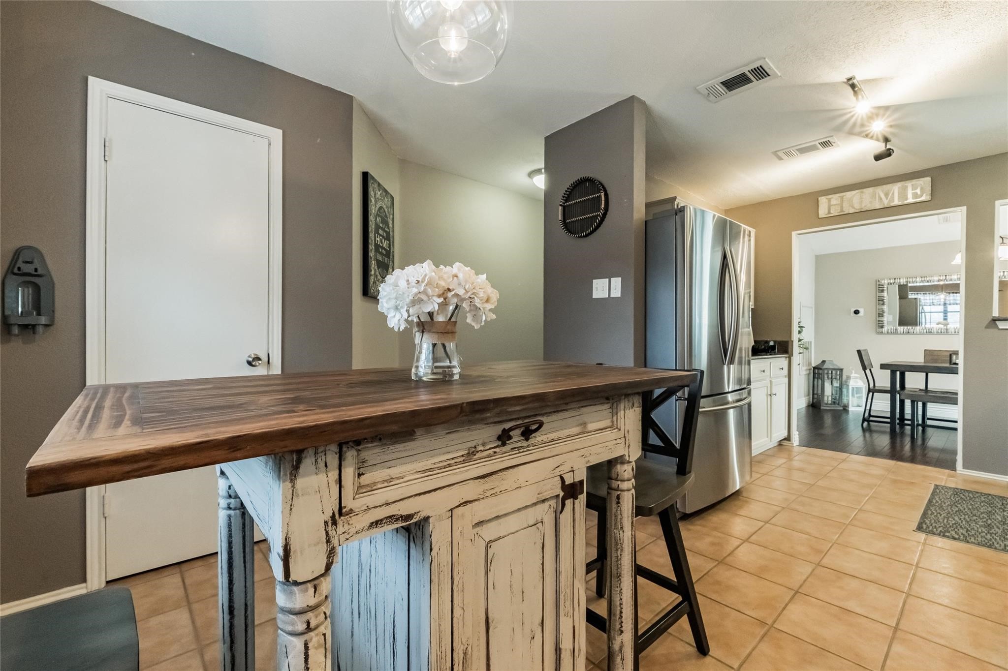 2939 Hunters Point Lane Carrollton TX 75007