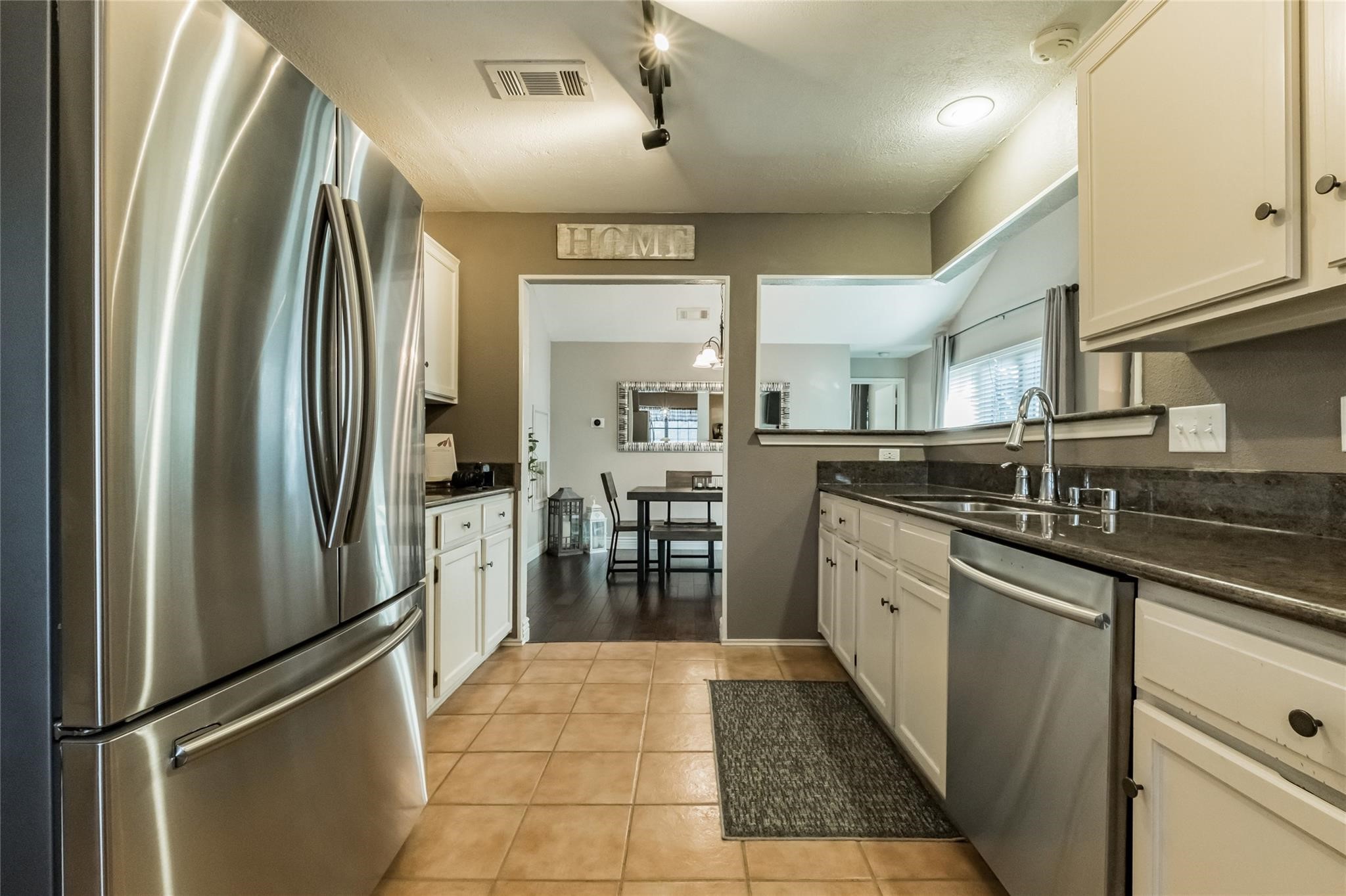 2939 Hunters Point Lane Carrollton TX 75007