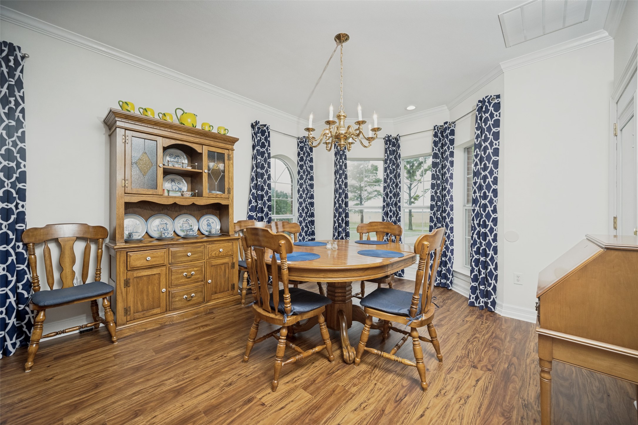 2094 Fm 1288 S Bellevue TX 76228