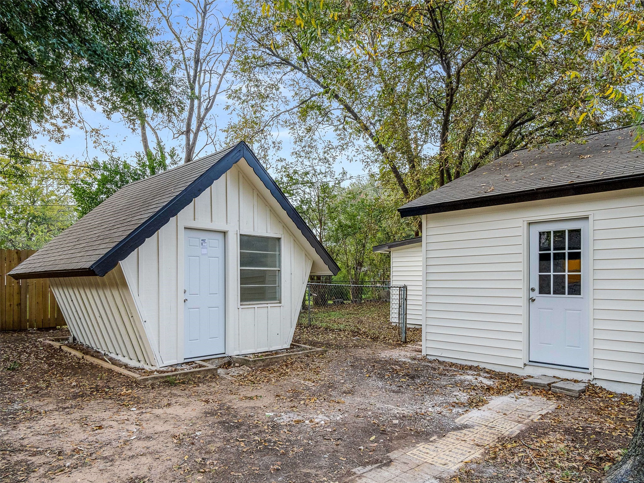 1200 Walker Drive Hurst TX 76053