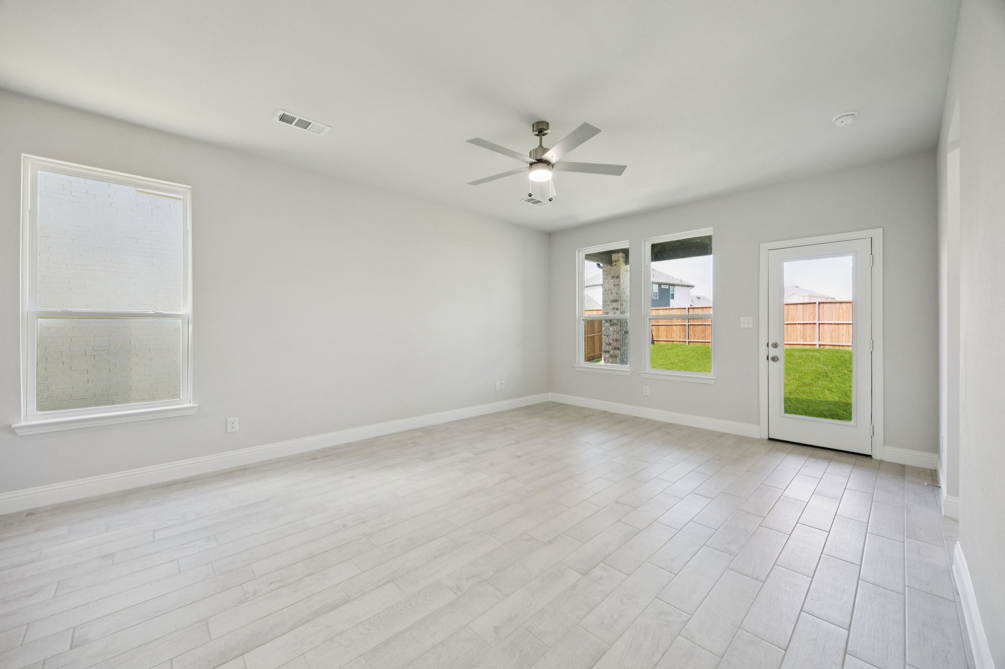 515 Lana Drive Seagoville TX 75159