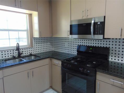 4312 Franklin Street Lancaster TX 75134