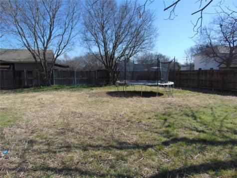 4312 Franklin Street Lancaster TX 75134