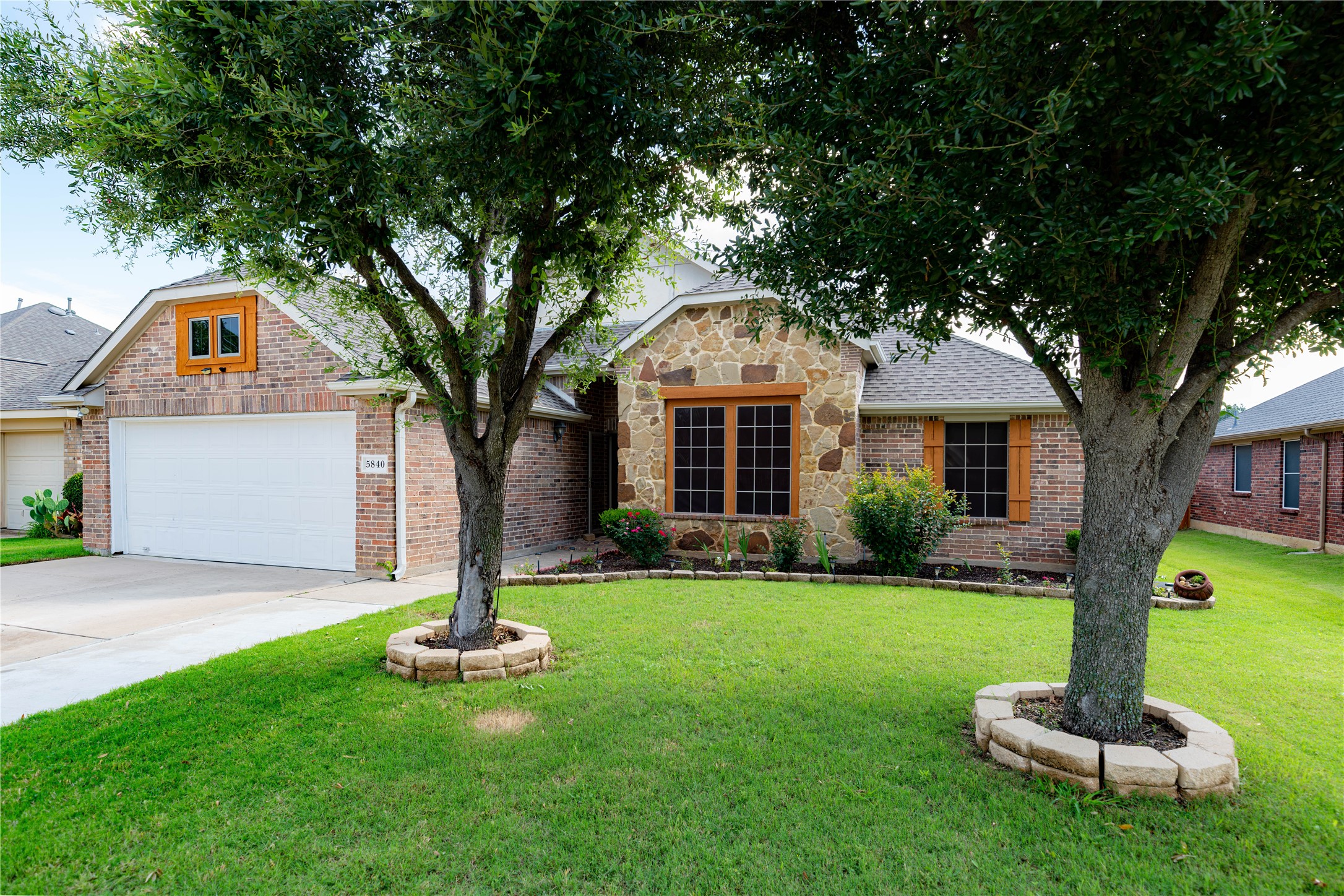5840 Somerton Drive Grand Prairie TX 75052