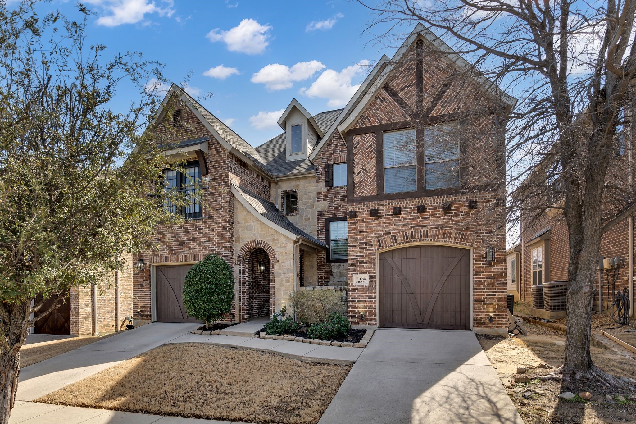 1244 Grant Avenue Lantana TX 76226