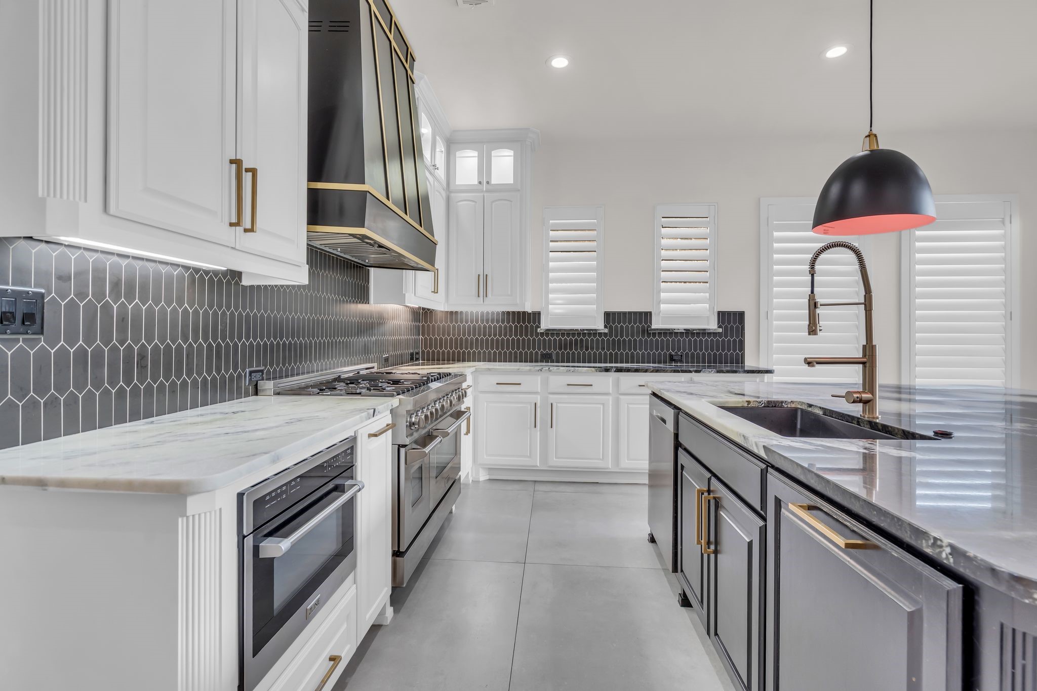 1244 Grant Avenue Lantana TX 76226