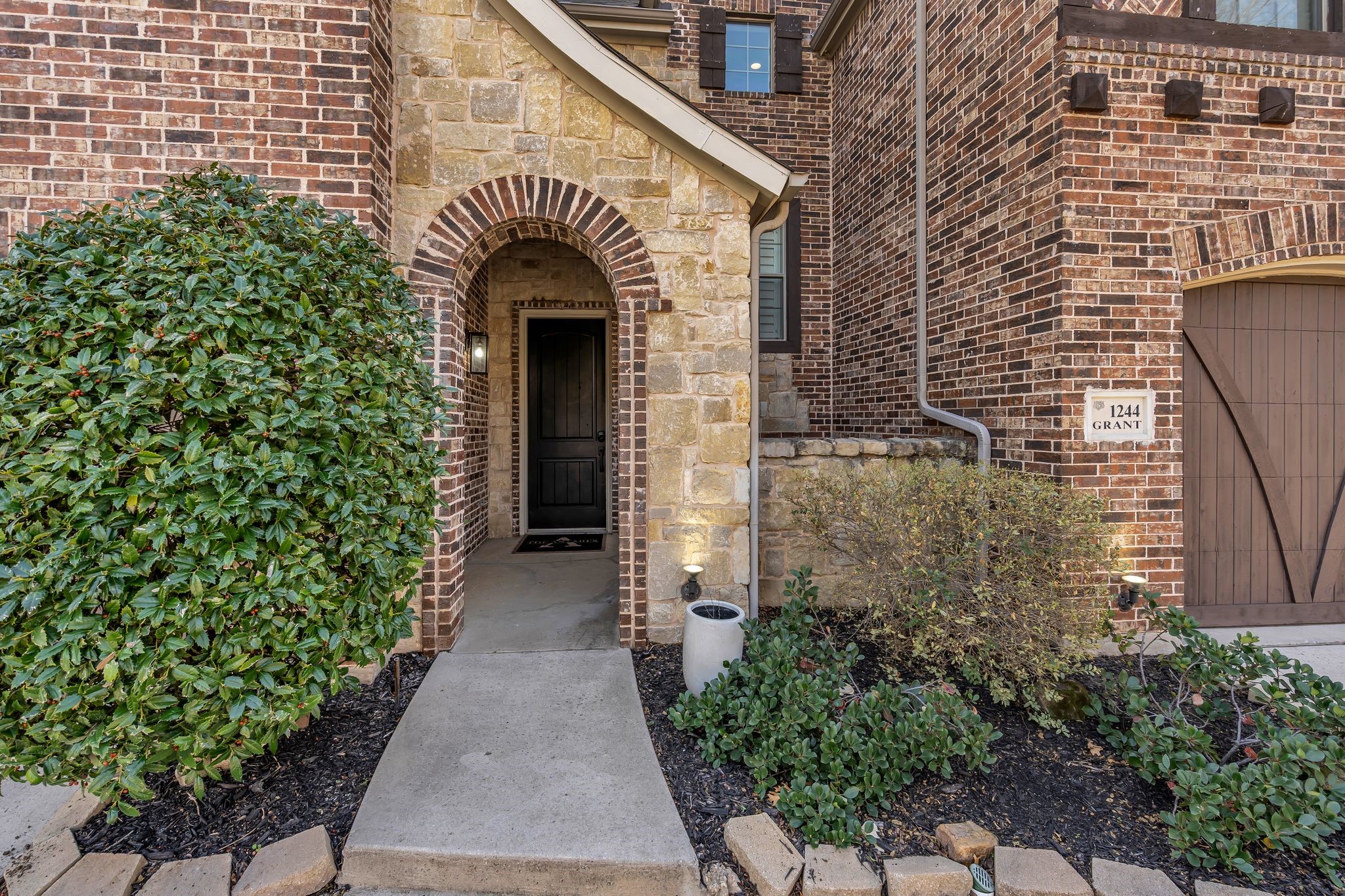 1244 Grant Avenue Lantana TX 76226