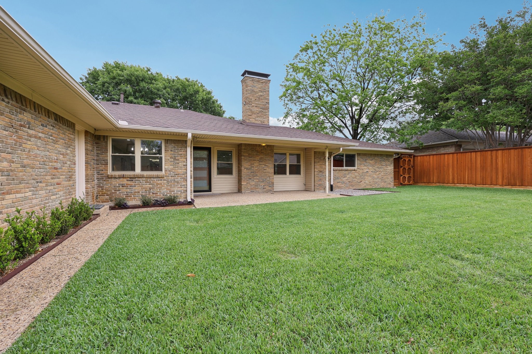 7414 Lynworth Drive Dallas TX 75248