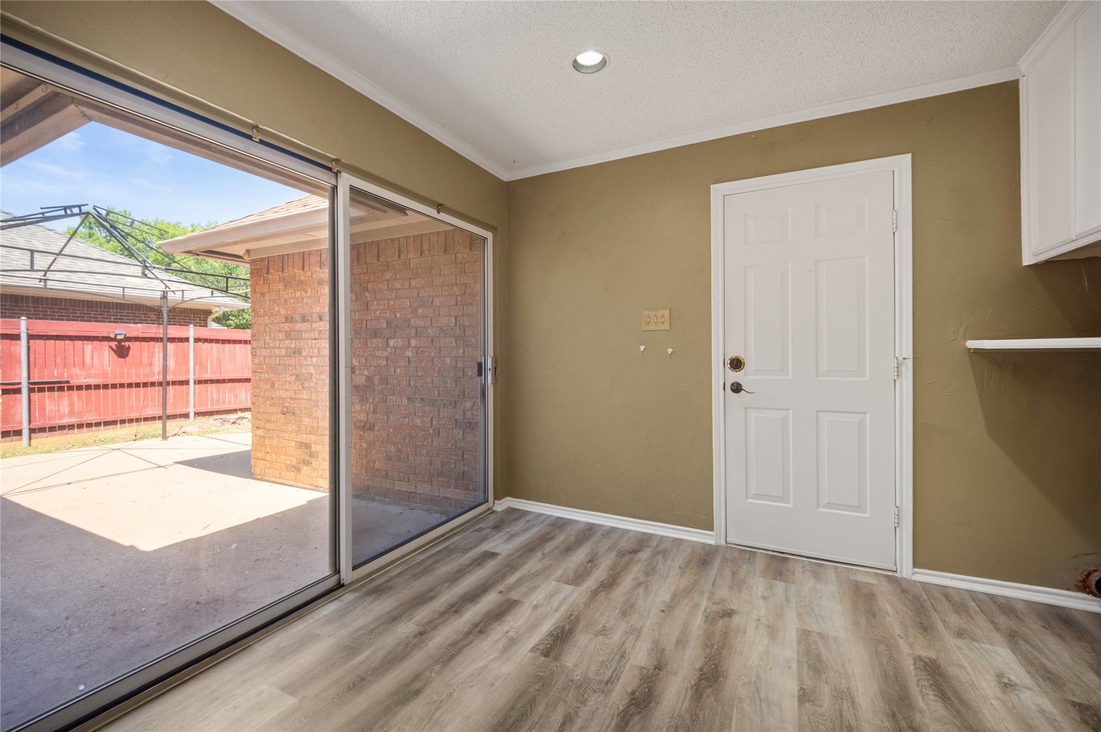 2621 Cummings Drive Bedford TX 76021