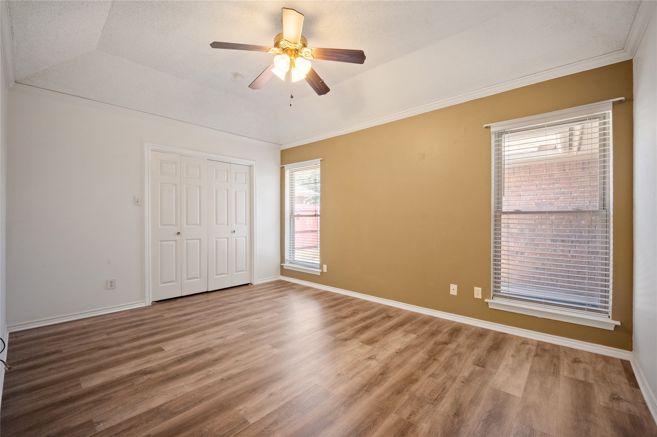 2621 Cummings Drive Bedford TX 76021