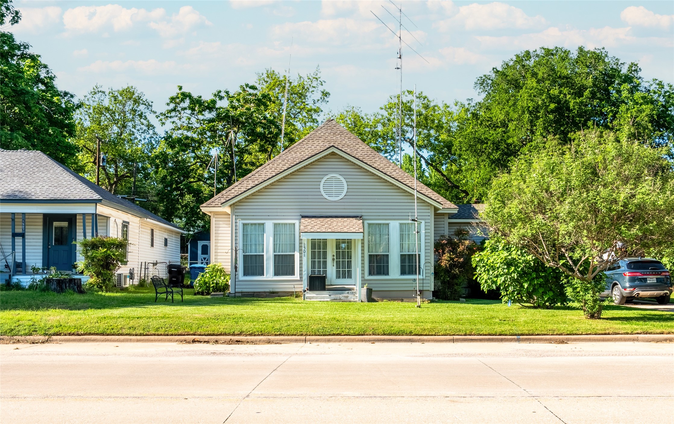 1501 W Crawford Street W Denison TX 75020