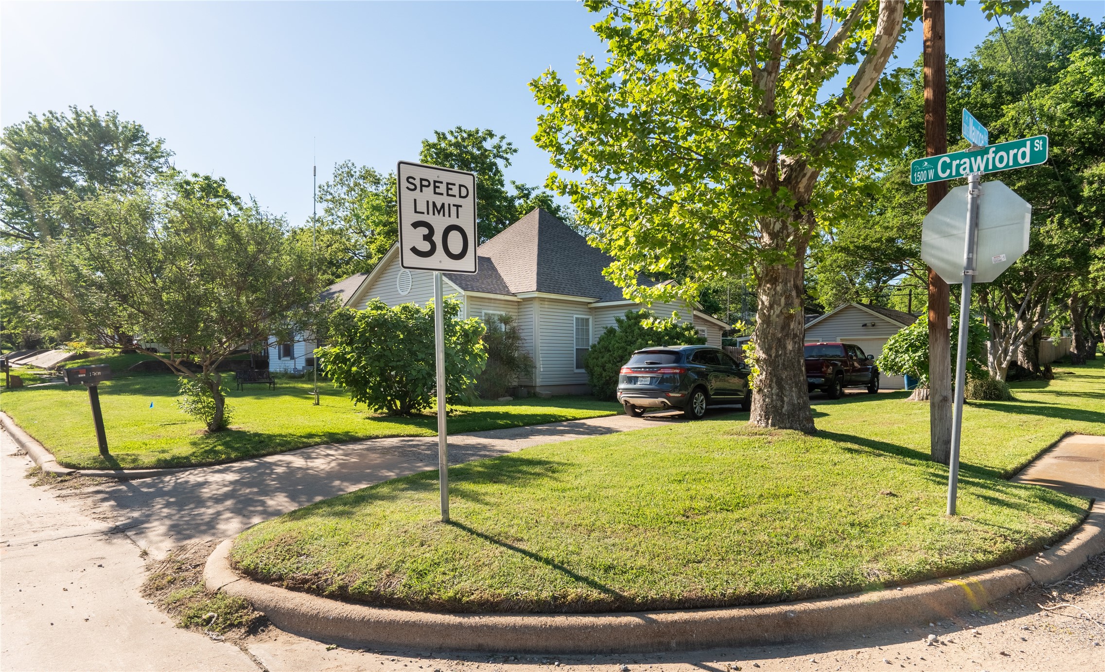 1501 W Crawford Street W Denison TX 75020