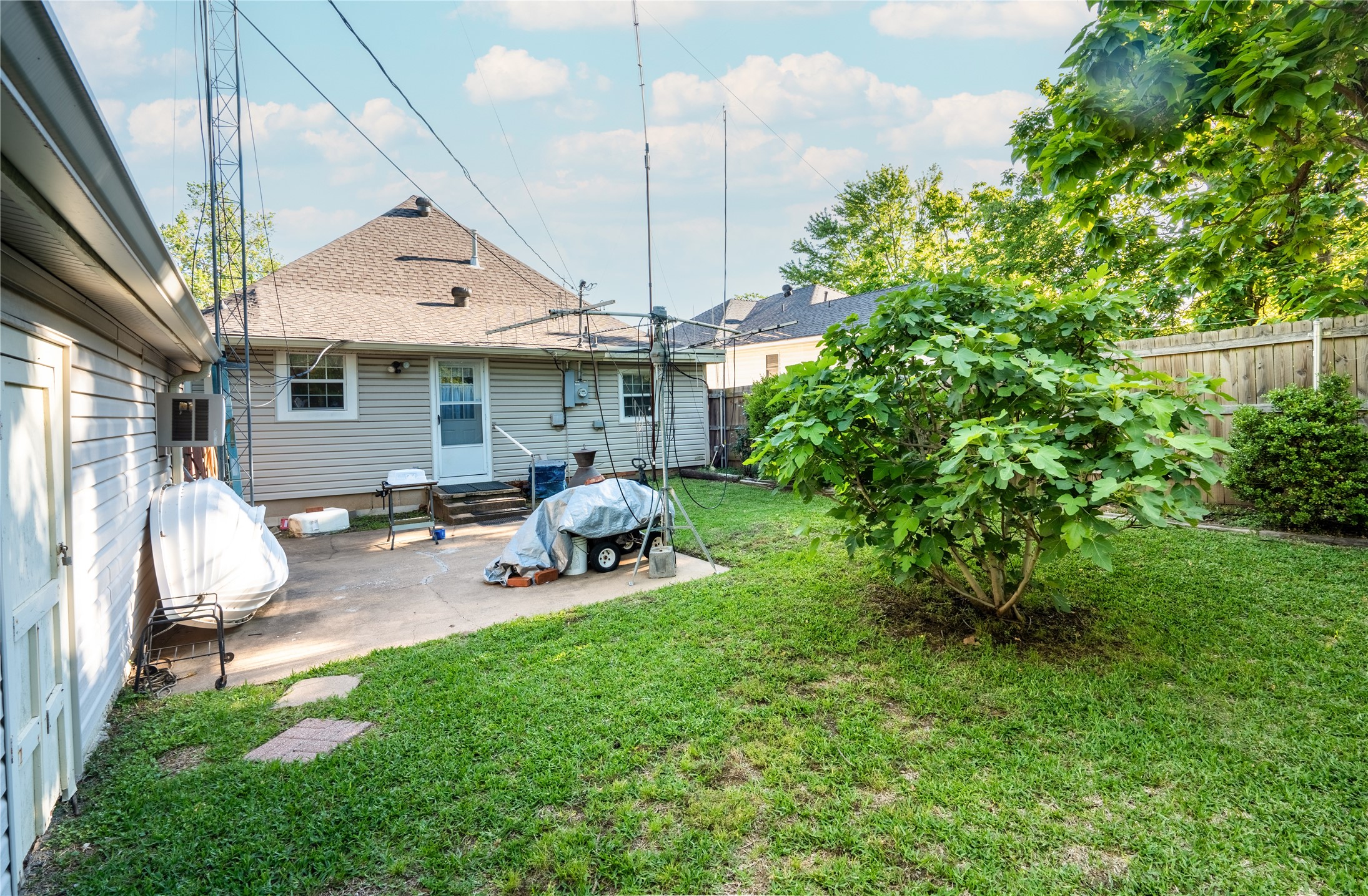 1501 W Crawford Street W Denison TX 75020