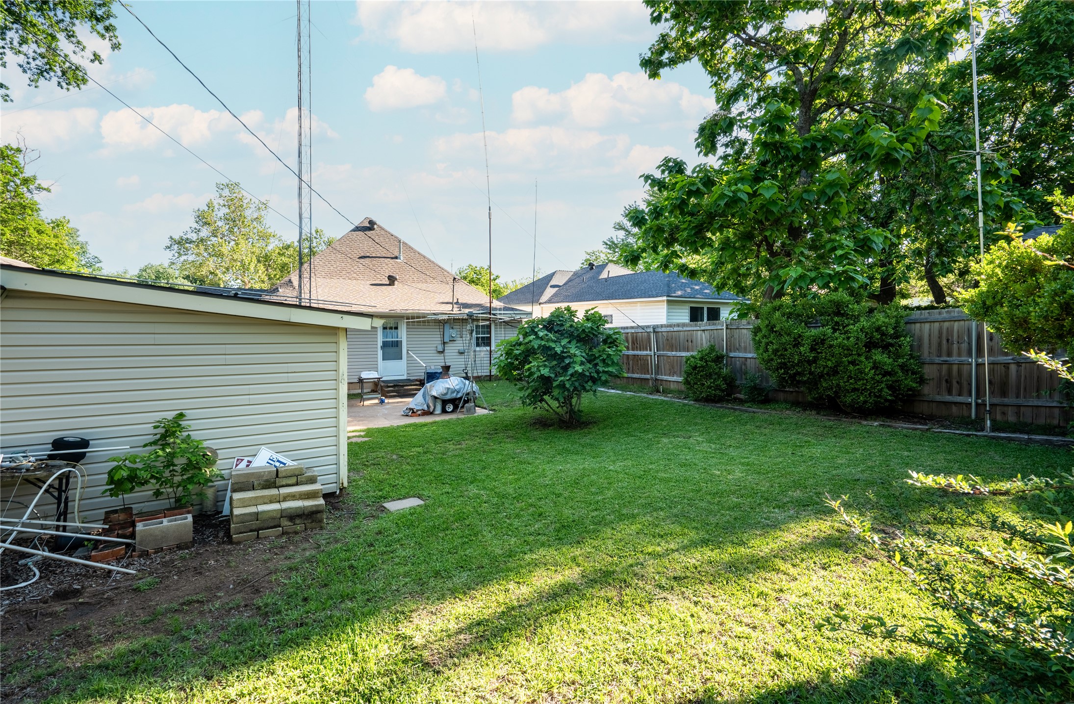 1501 W Crawford Street W Denison TX 75020
