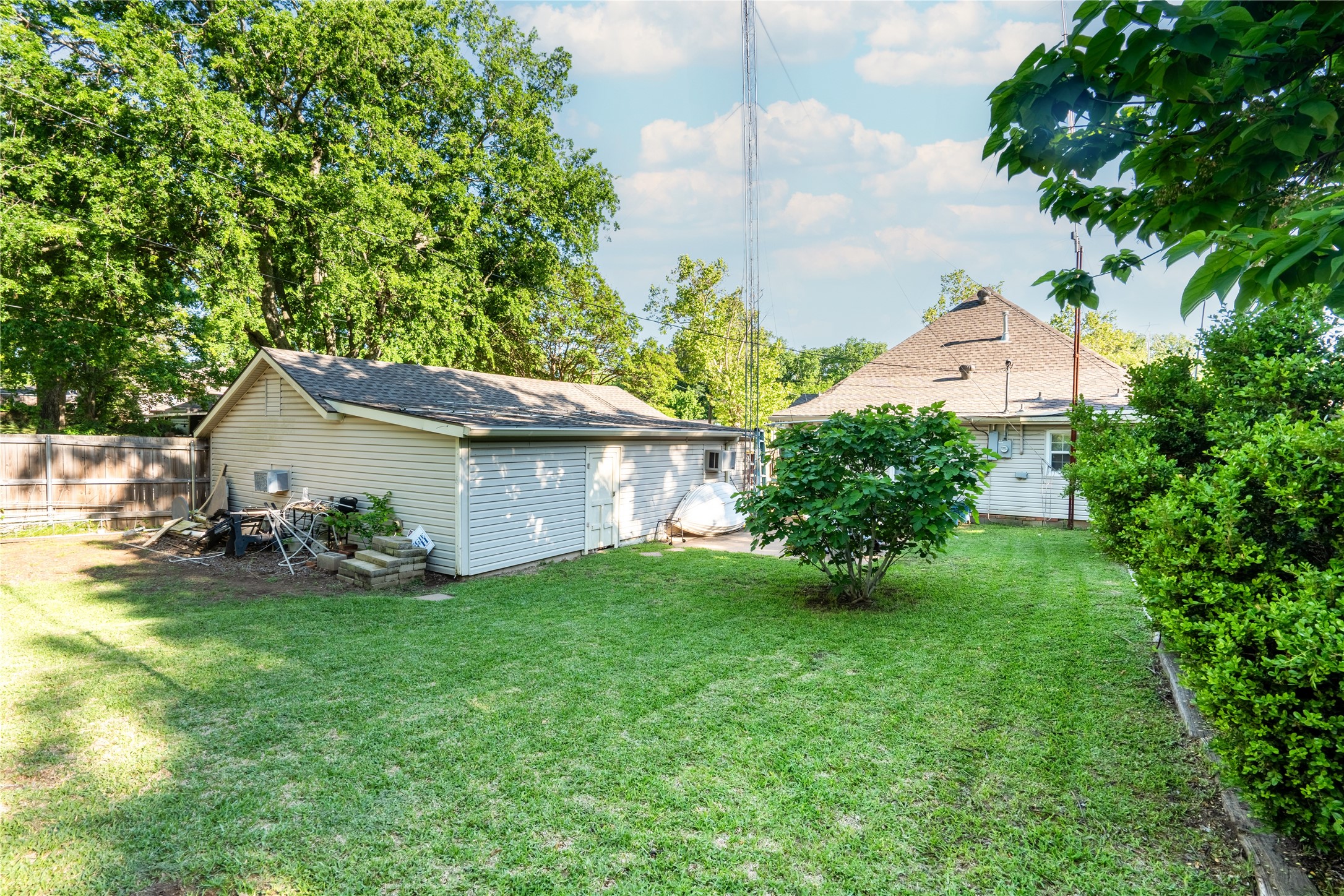 1501 W Crawford Street W Denison TX 75020