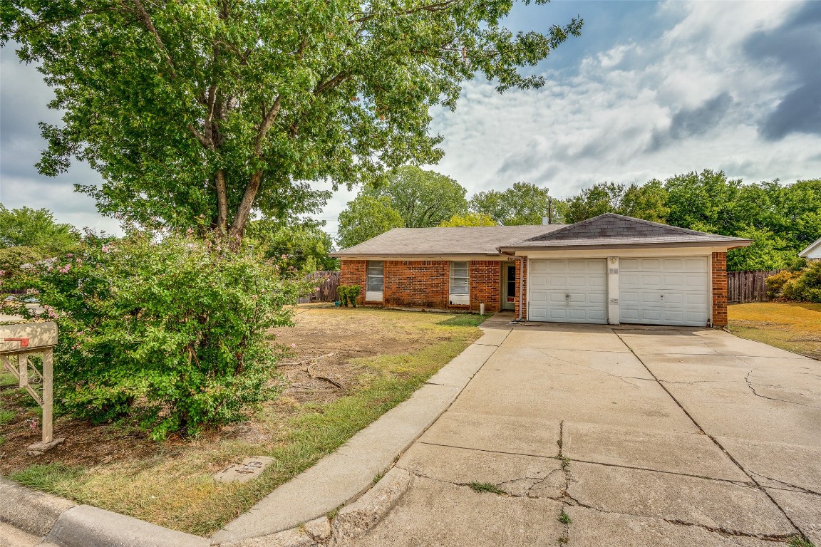 403 S Walnut Creek Drive Mansfield TX 76063