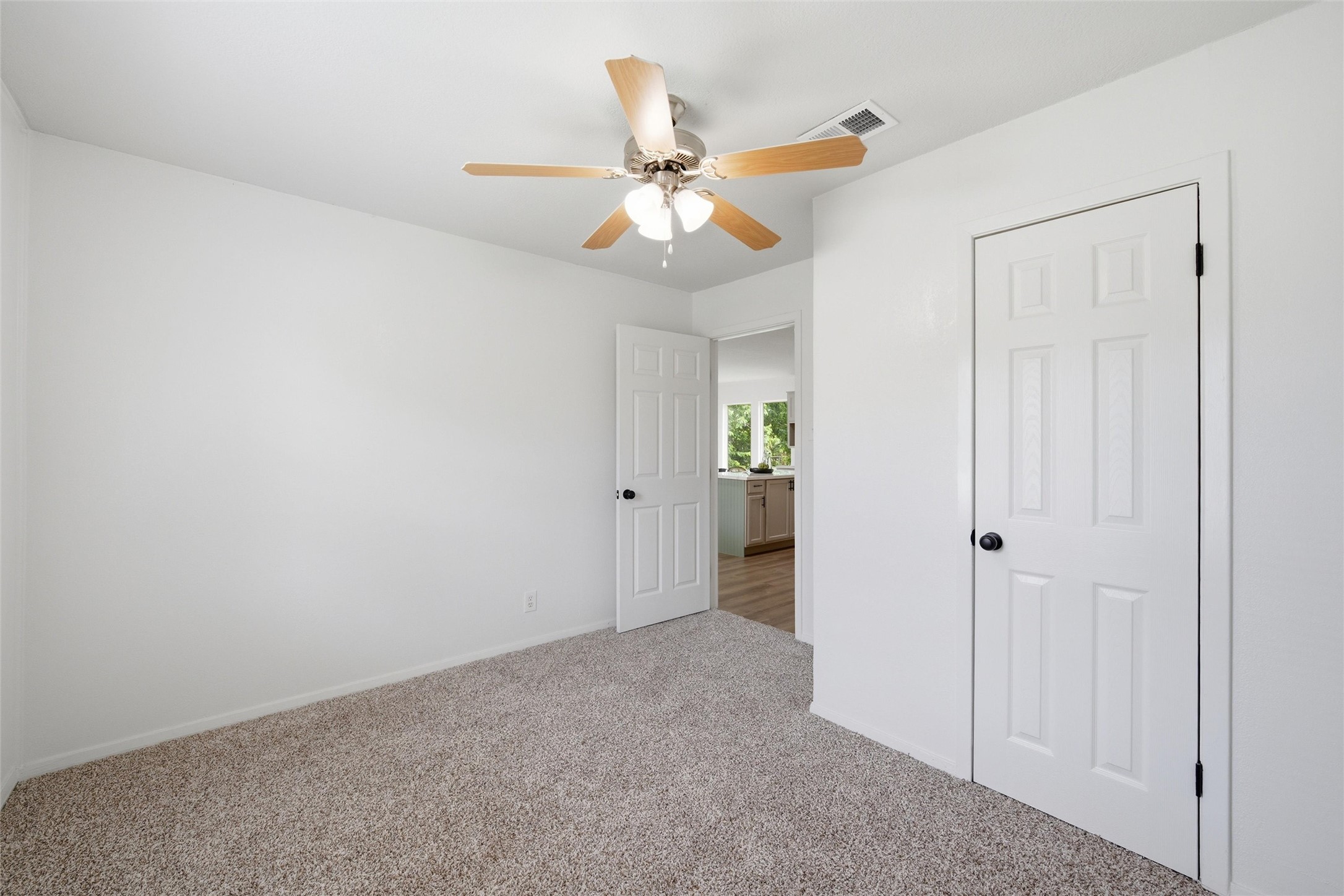 305 Avenue I Lacy Lakeview TX 76705