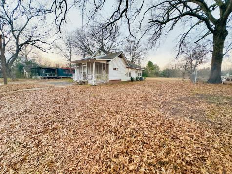 424 W Blackbourn Street Hawkins TX 75765