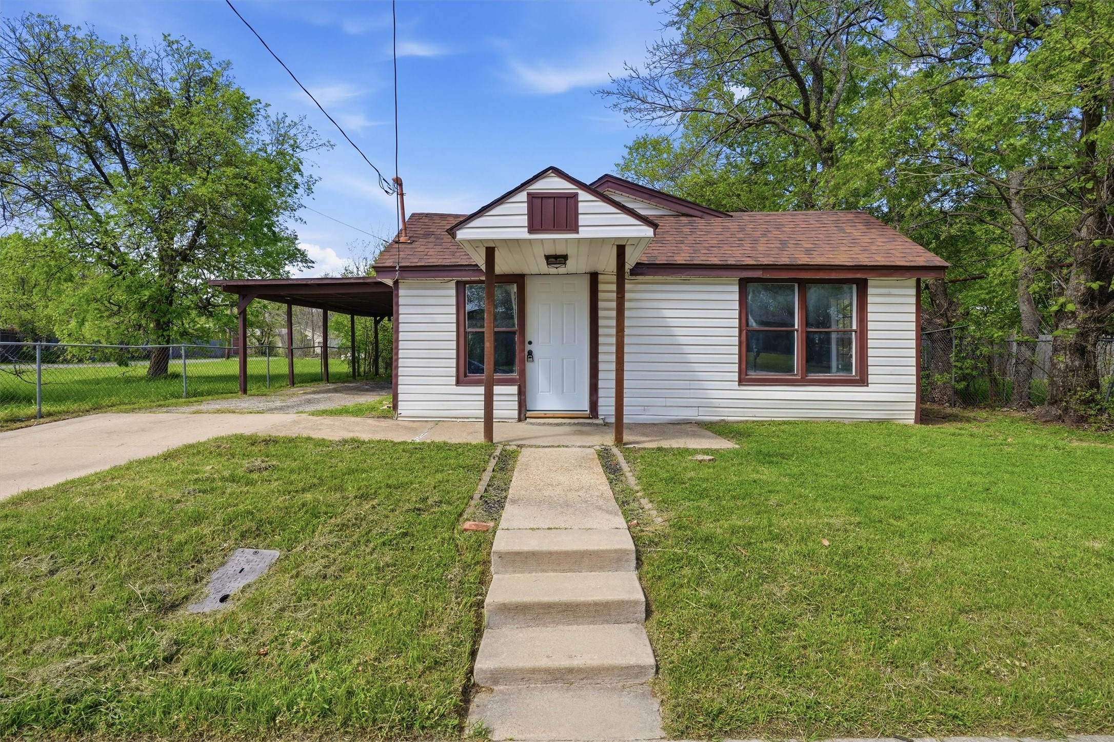 403 Elmo Street Cleburne TX 76031