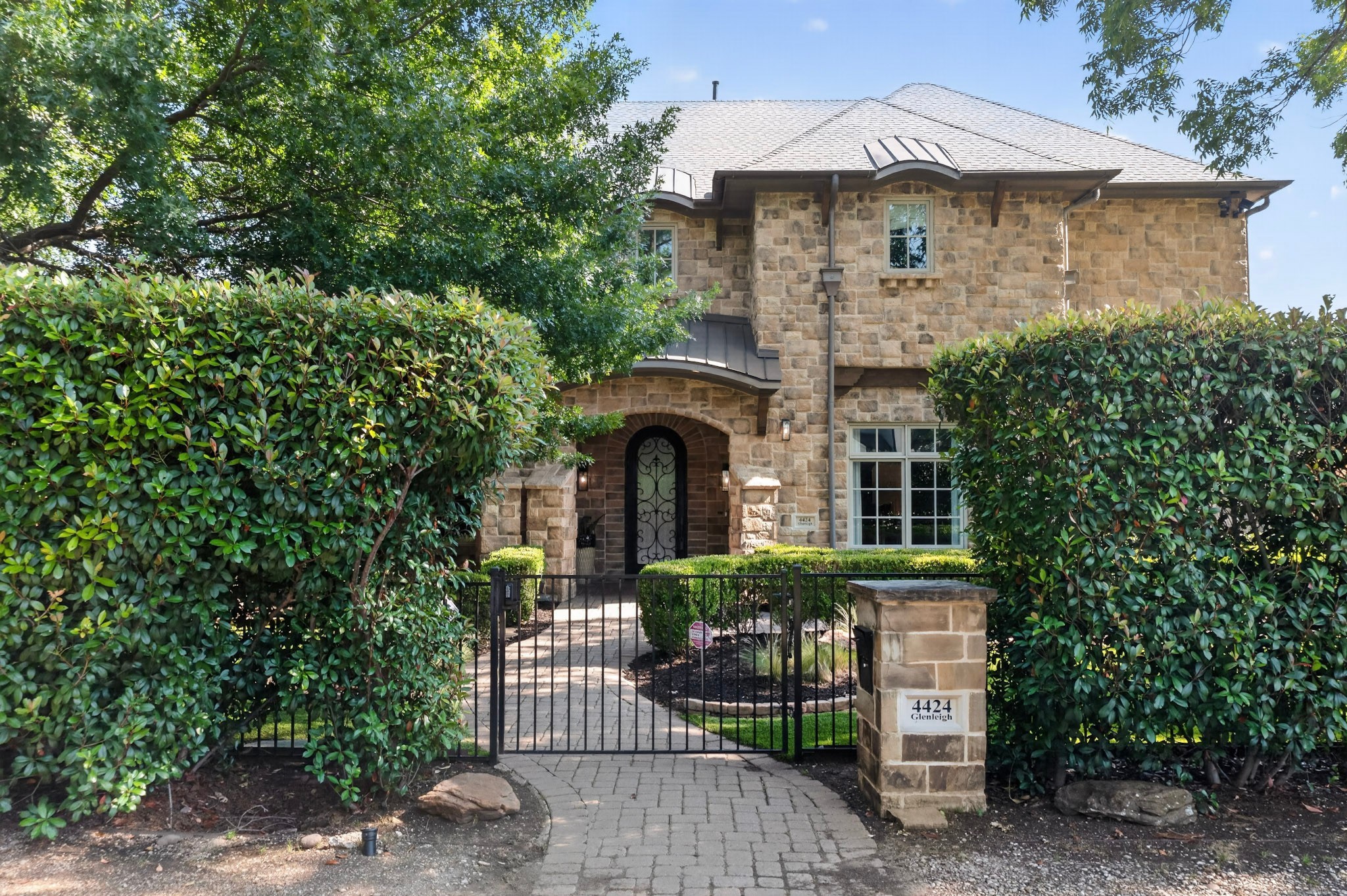 4424 Glenleigh Drive Dallas TX 75220