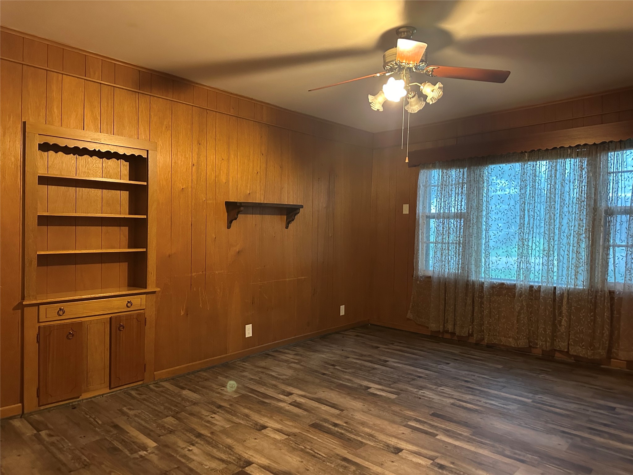 604 Harrel Avenue Bynum TX 76631