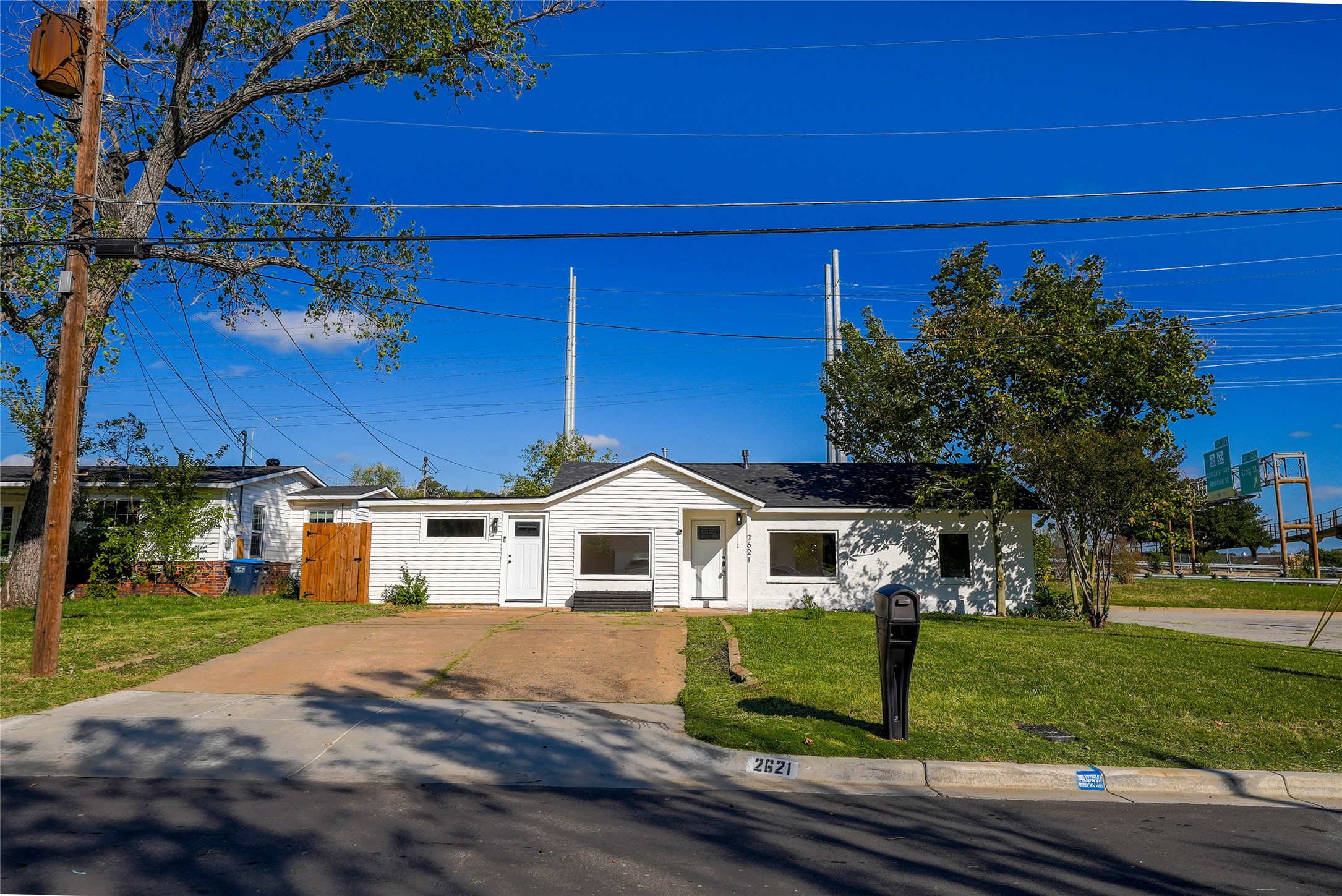 2621 Cravens Road Fort Worth TX 76112