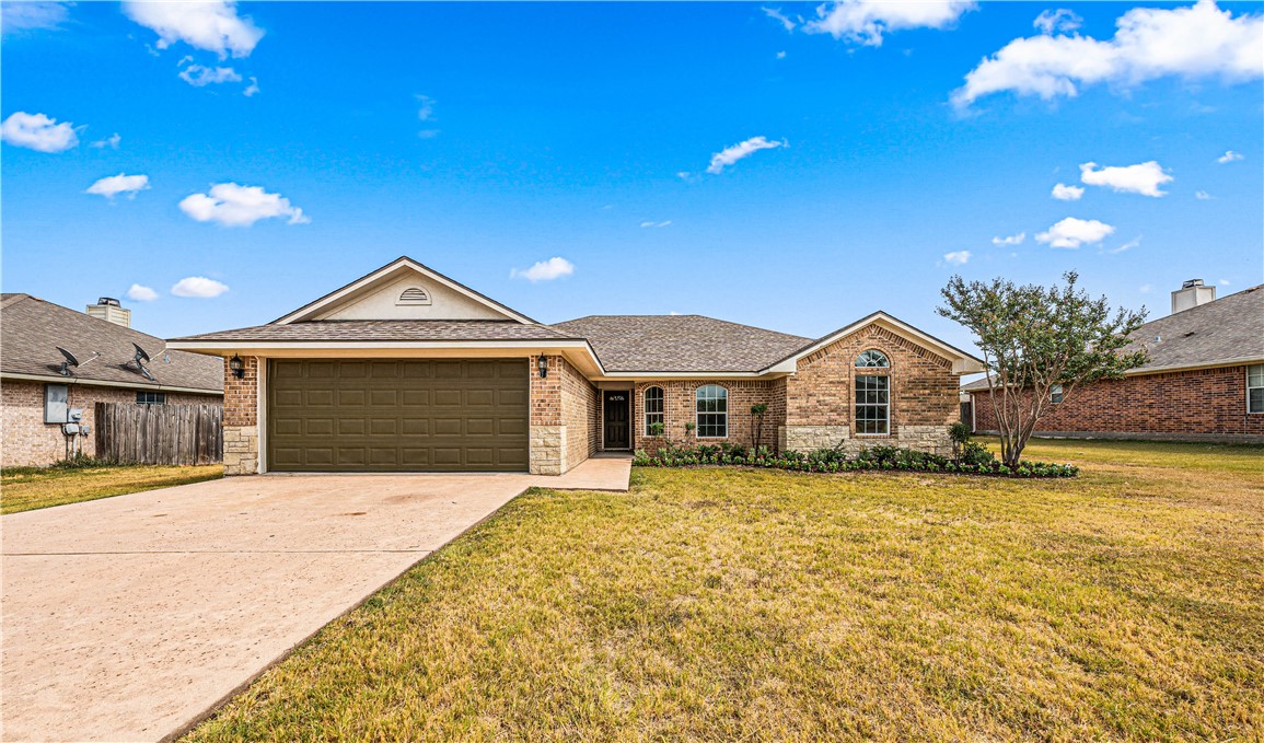 167 Topaz Circle Hewitt TX 76643