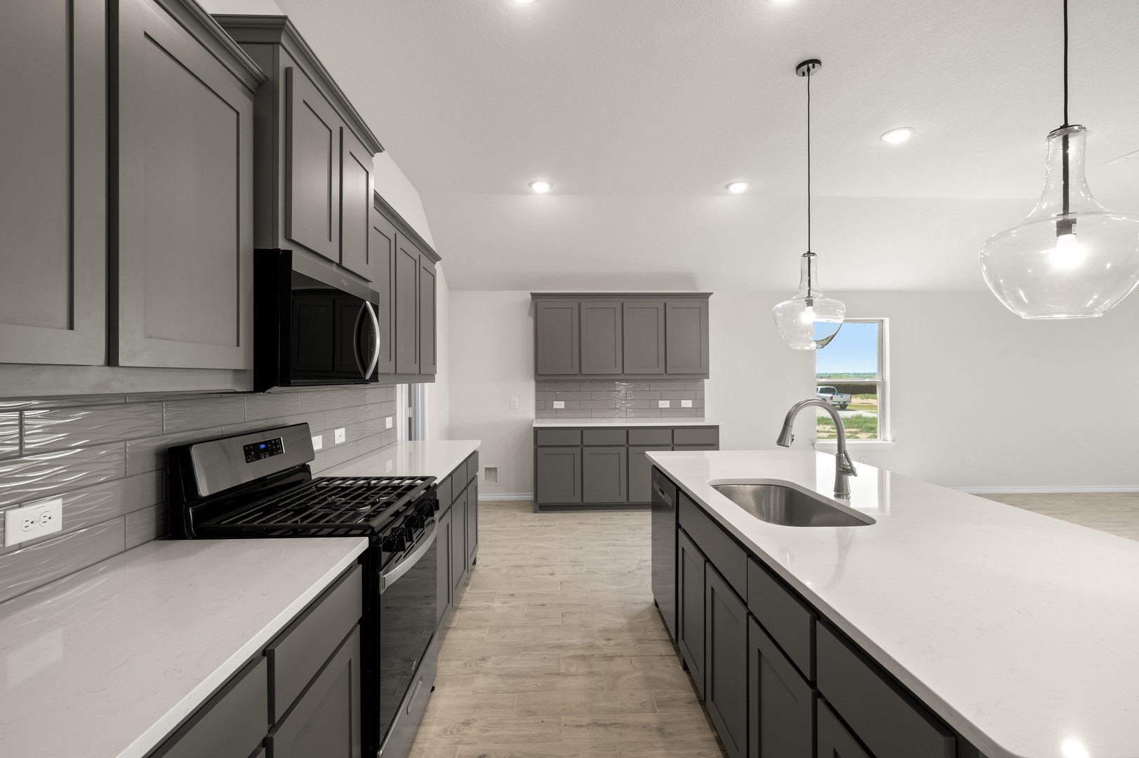 1912 Seminole Drive Cleburne TX 76033