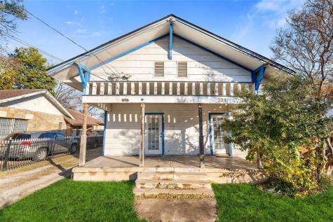 221 W Brooklyn Avenue Dallas TX 75208