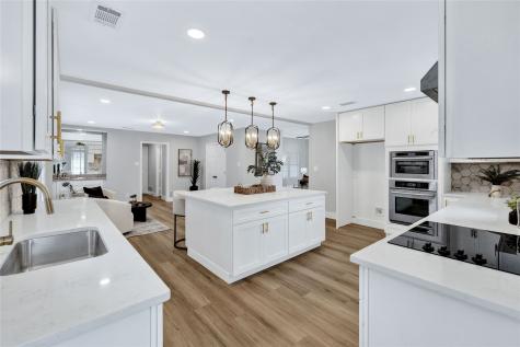 1306 British Boulevard Grand Prairie TX 75050