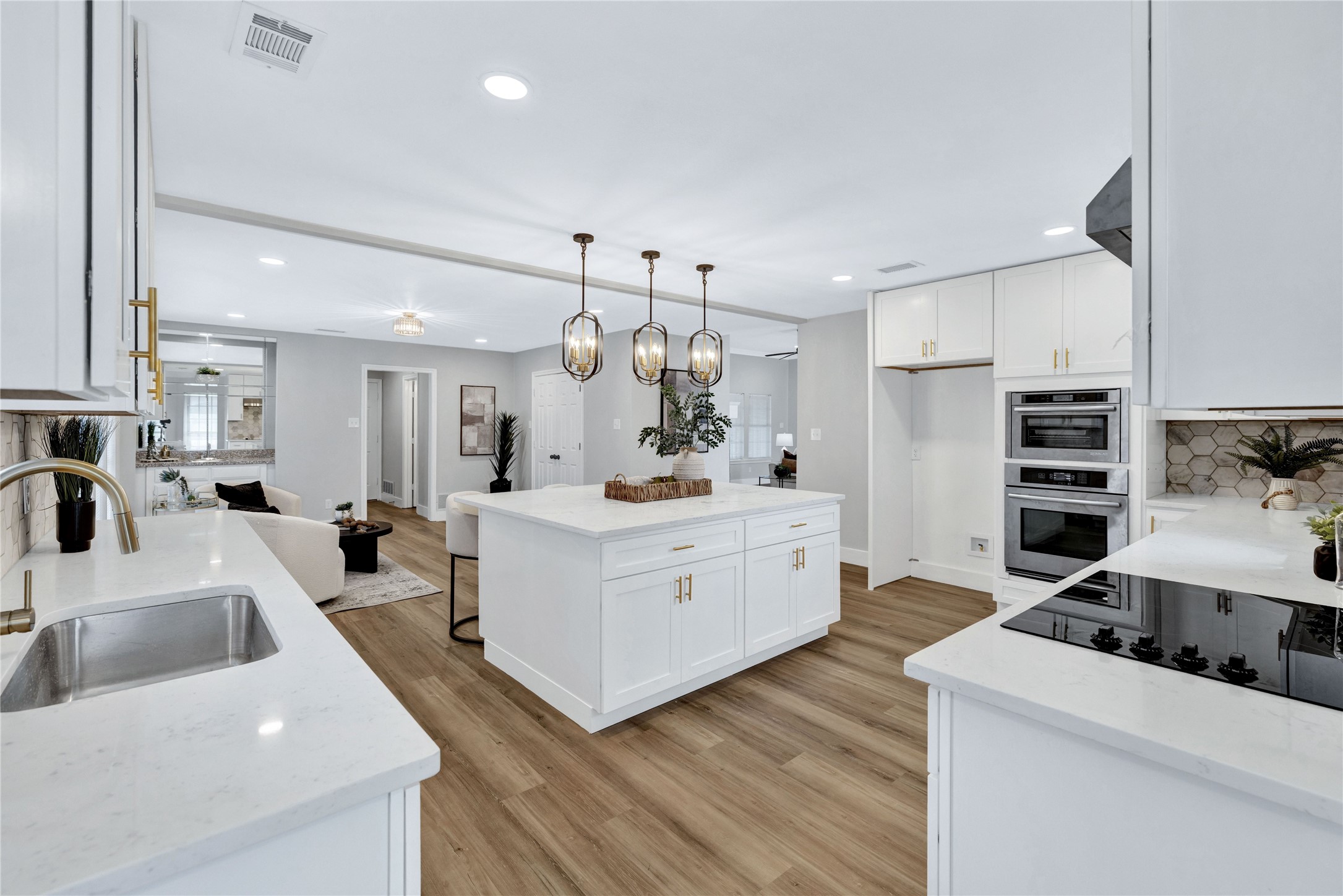 1306 British Boulevard Grand Prairie TX 75050