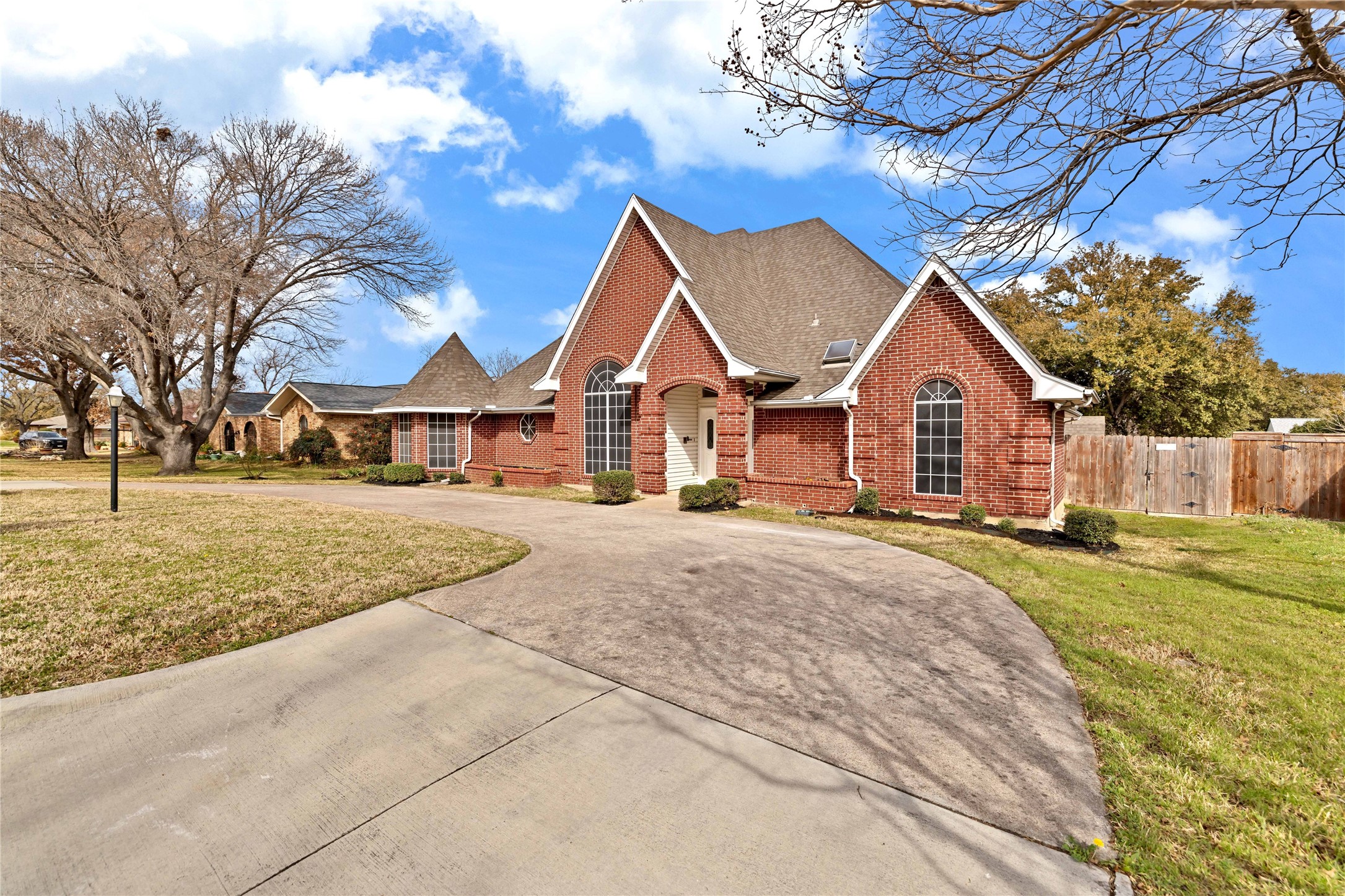 1306 British Boulevard Grand Prairie TX 75050