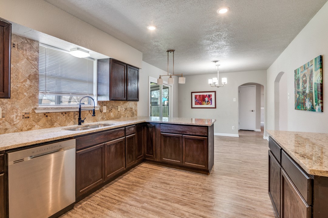 821 Goldwood Drive Dallas TX 75232