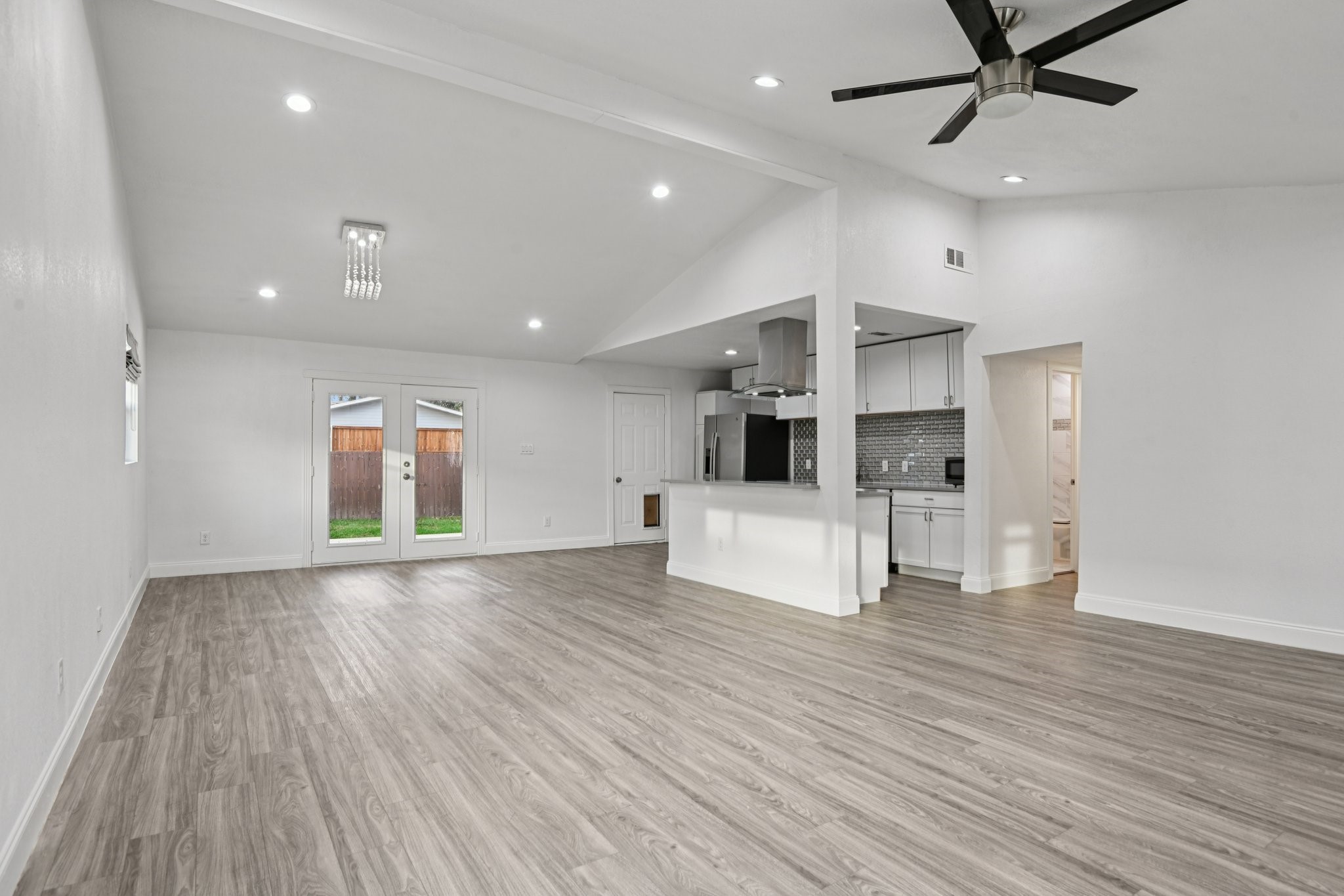 3035 Townsend Drive Dallas TX 75229