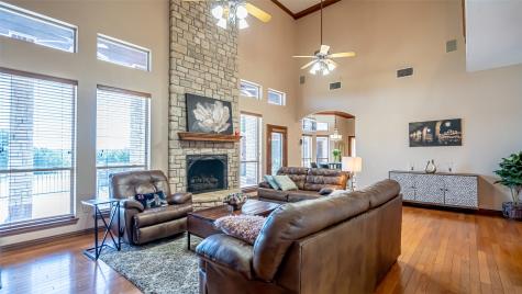 1905 Yucatan Drive Granbury TX 76048