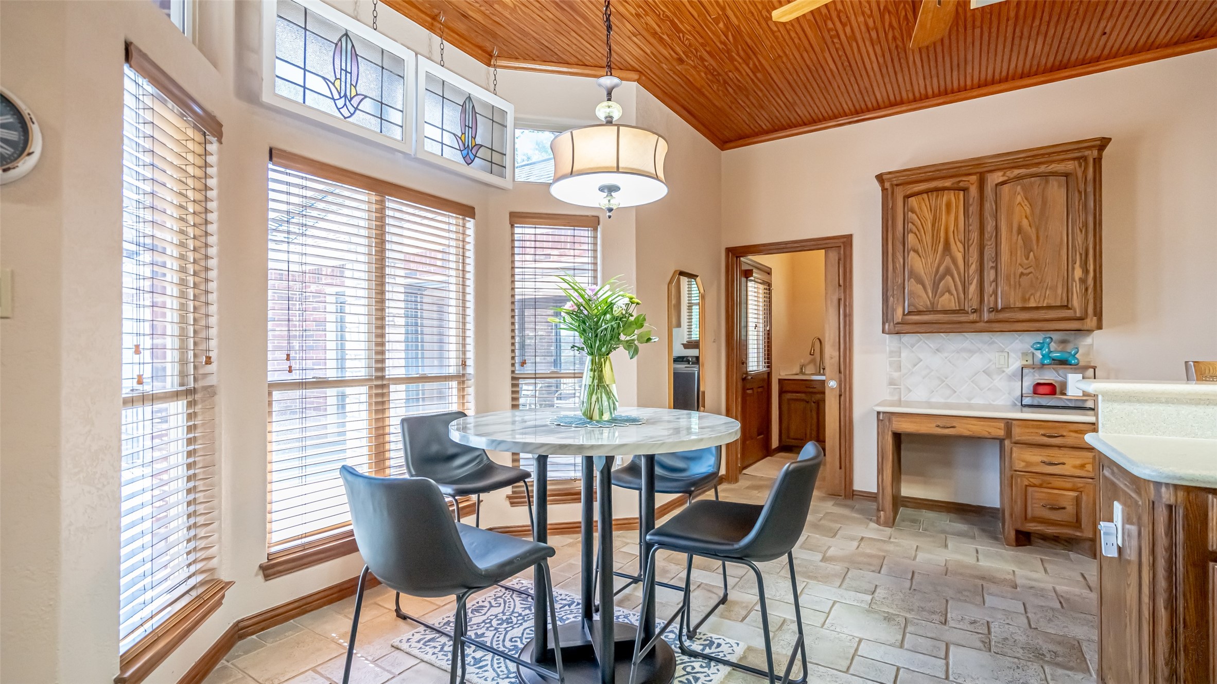 1905 Yucatan Drive Granbury TX 76048