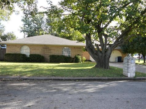 501 Tahiti Drive Granbury TX 76048