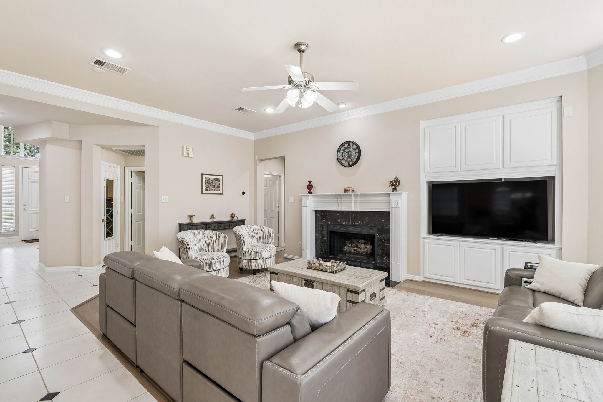 1649 Mcgee Lane Carrollton TX 75010