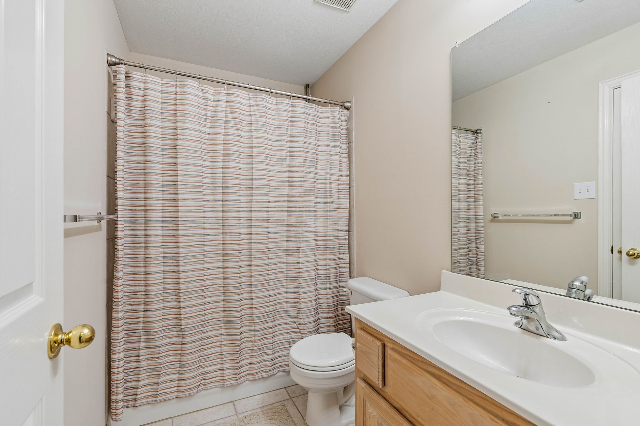 1649 Mcgee Lane Carrollton TX 75010