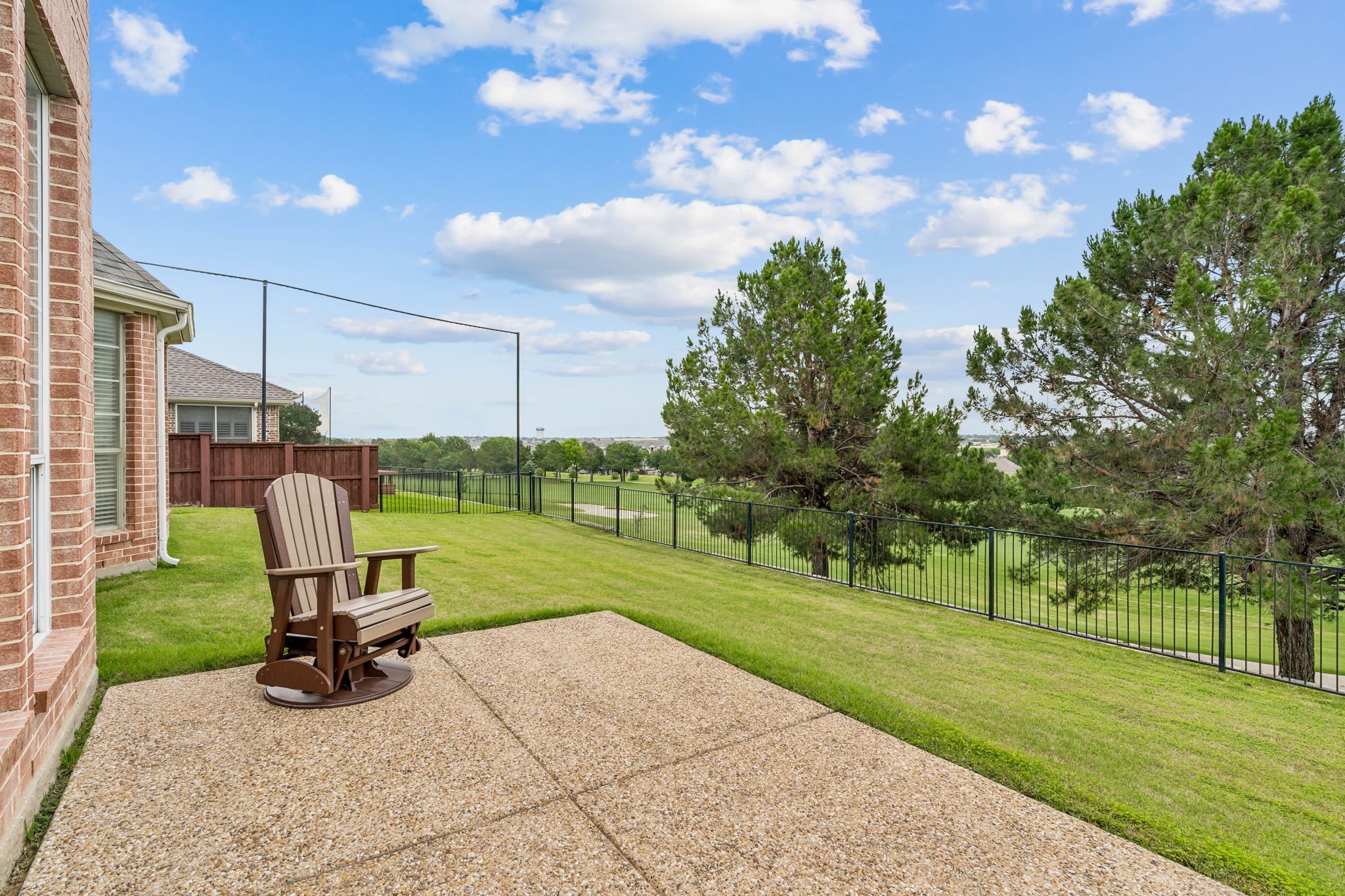 1649 Mcgee Lane Carrollton TX 75010