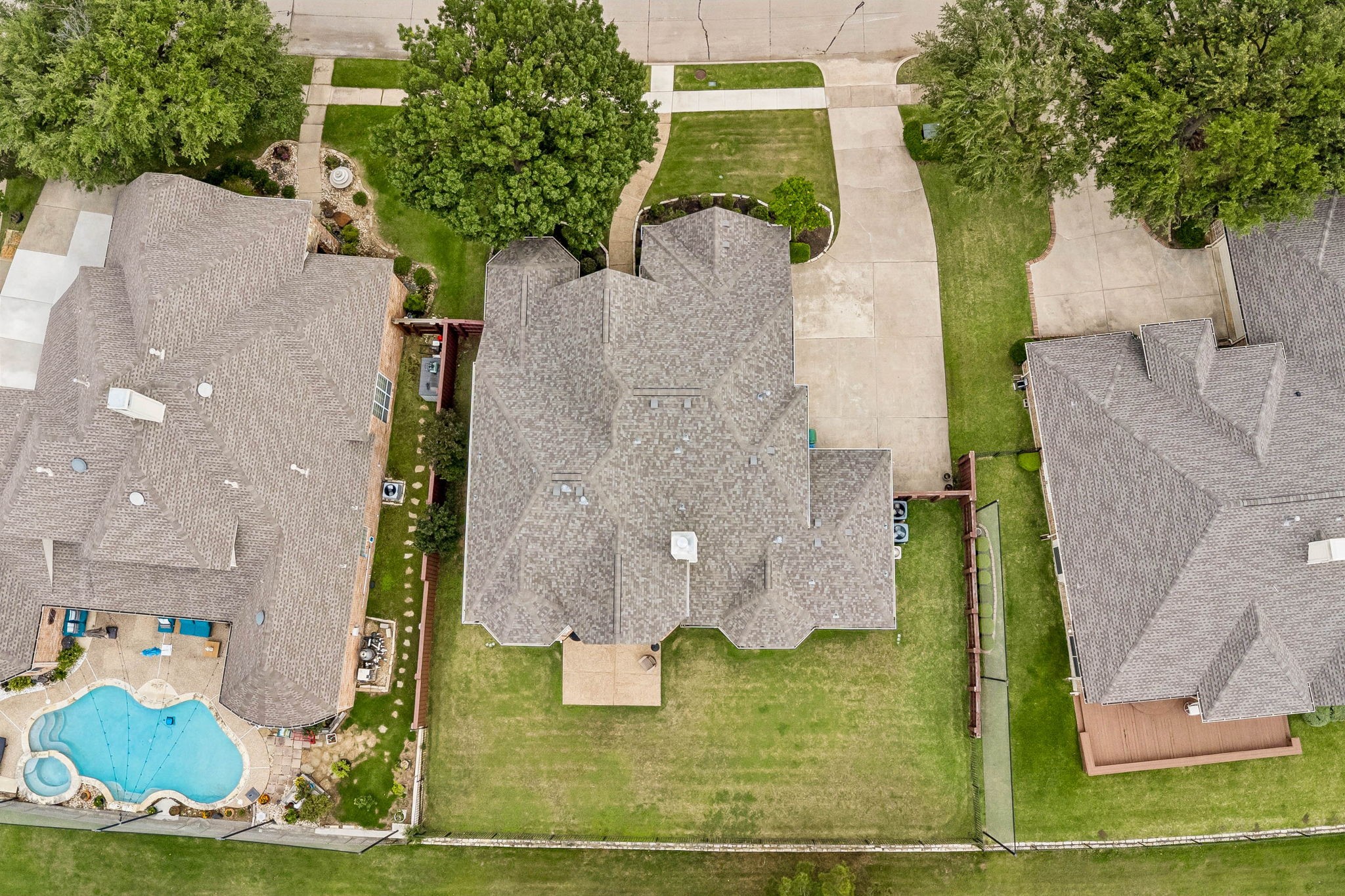 1649 Mcgee Lane Carrollton TX 75010